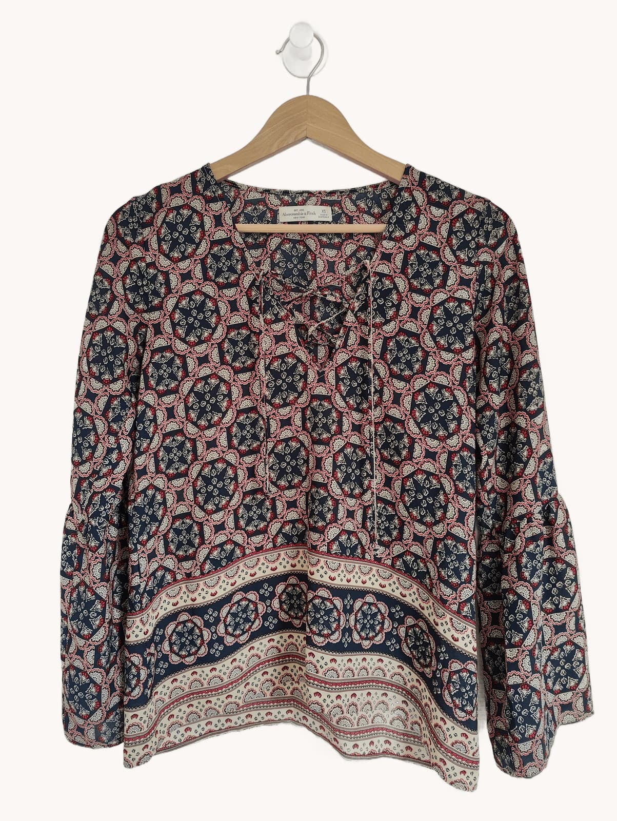 Blusa estampada Abercrombie & Fitch — Tamanho XS