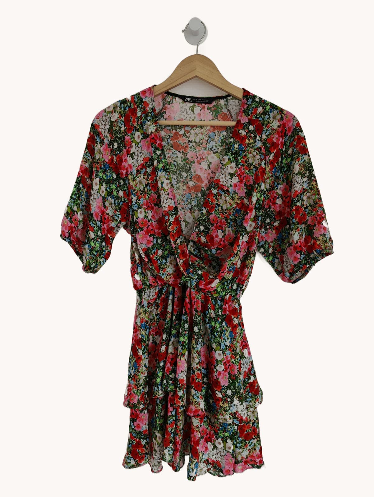 Robe portefeuille Zara fleurie à volants – Taille XS — photo 1