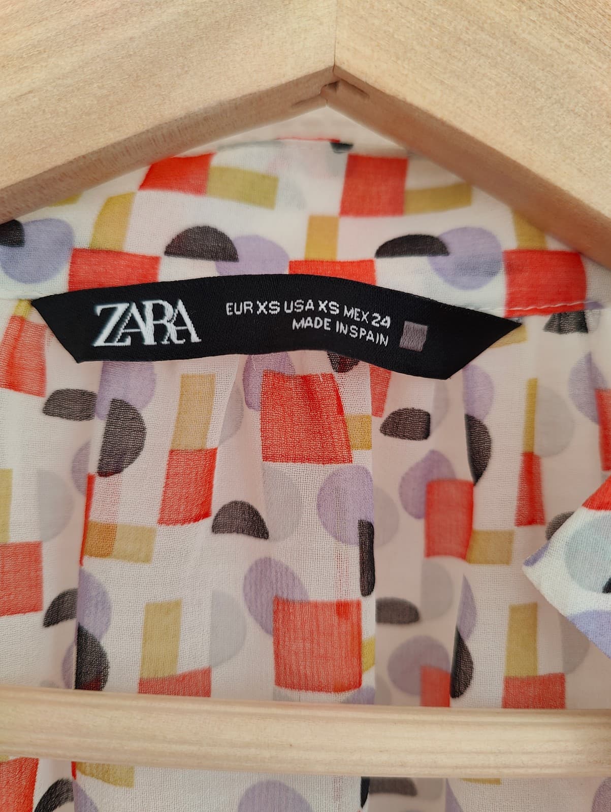 Blouse fluide à motif géométrique Zara – Taille XS — photo 4