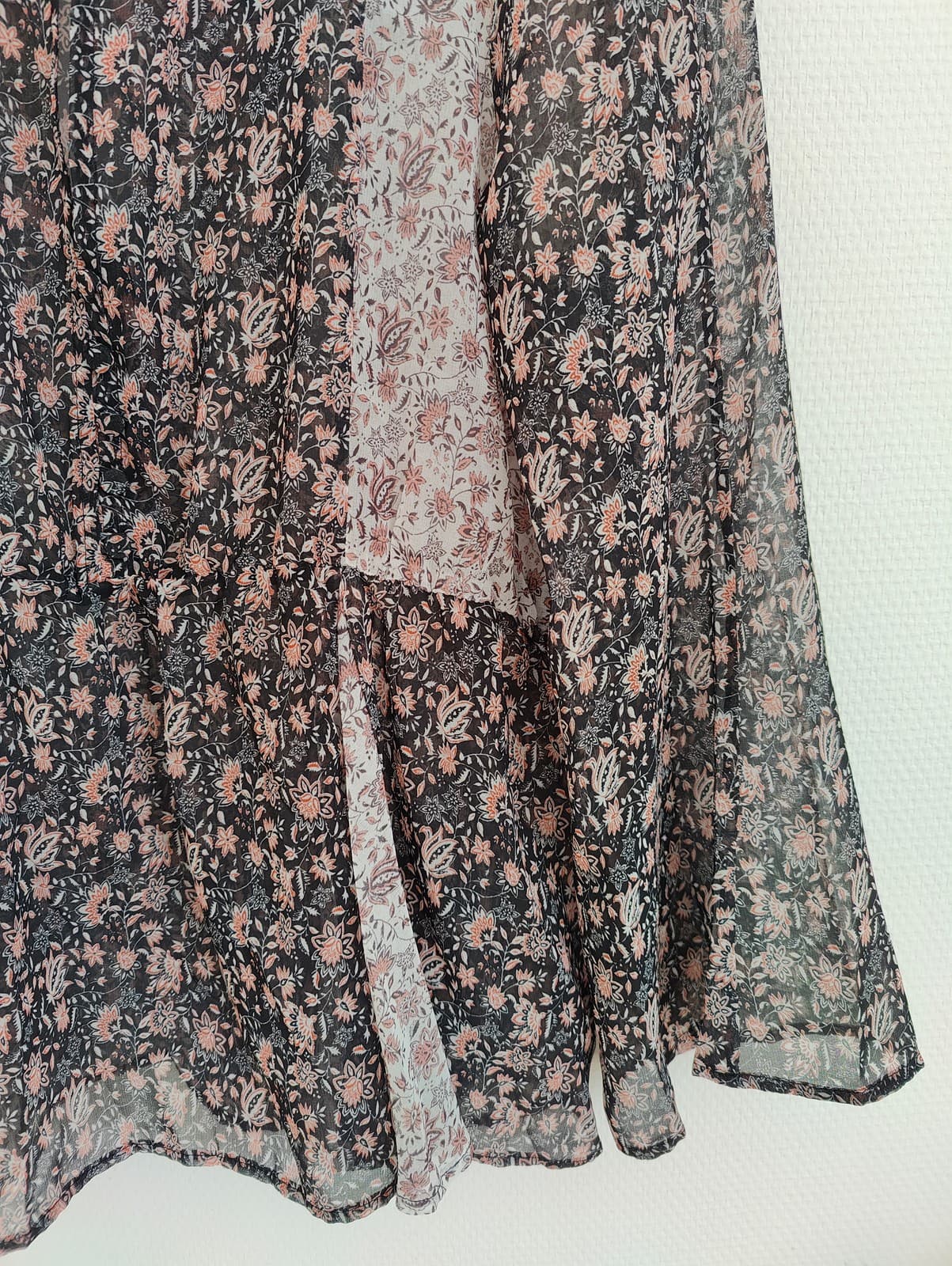 Blouse fleurie noire à manches évasées Mango – Taille XL — photo 3