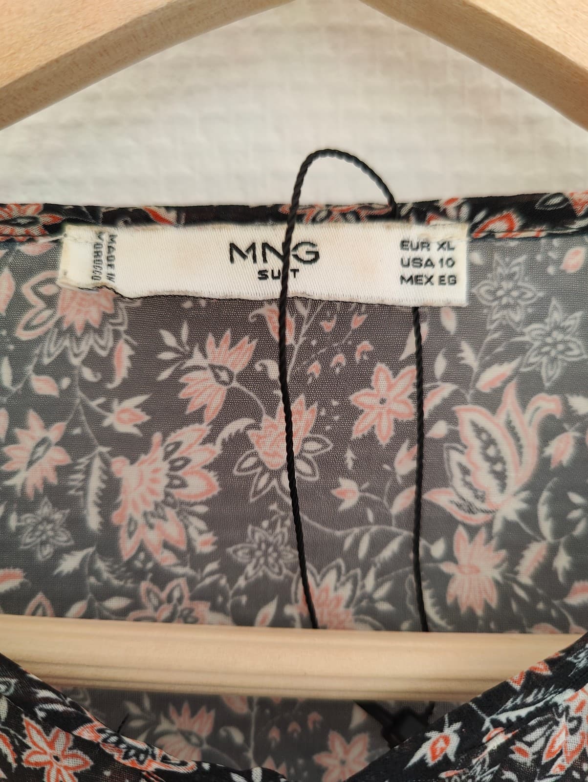 Blouse fleurie noire à manches évasées Mango – Taille XL — photo 4