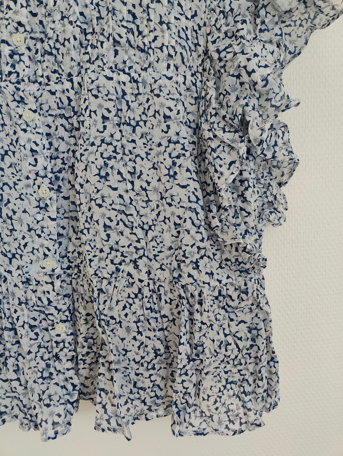 Blouse fleurie bleue Mango – Taille S — photo 3