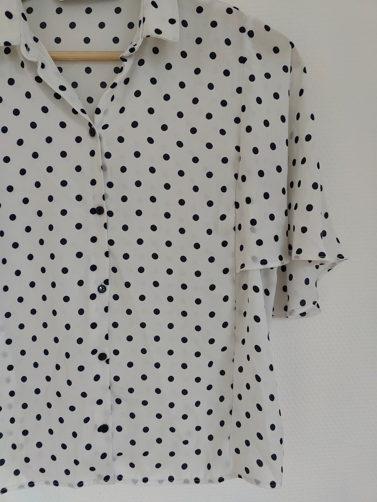 Chemise à pois blanche et noire Zara – Taille S — photo 3