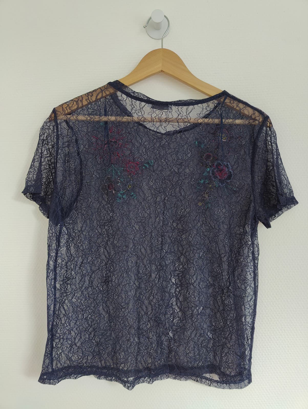 Top en dentelle bleu marine brodé fleurs Zara – Taille M — photo 5