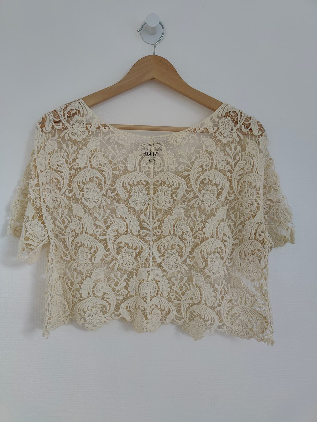 Top court en crochet écru Yumi – Taille 40 — photo 5