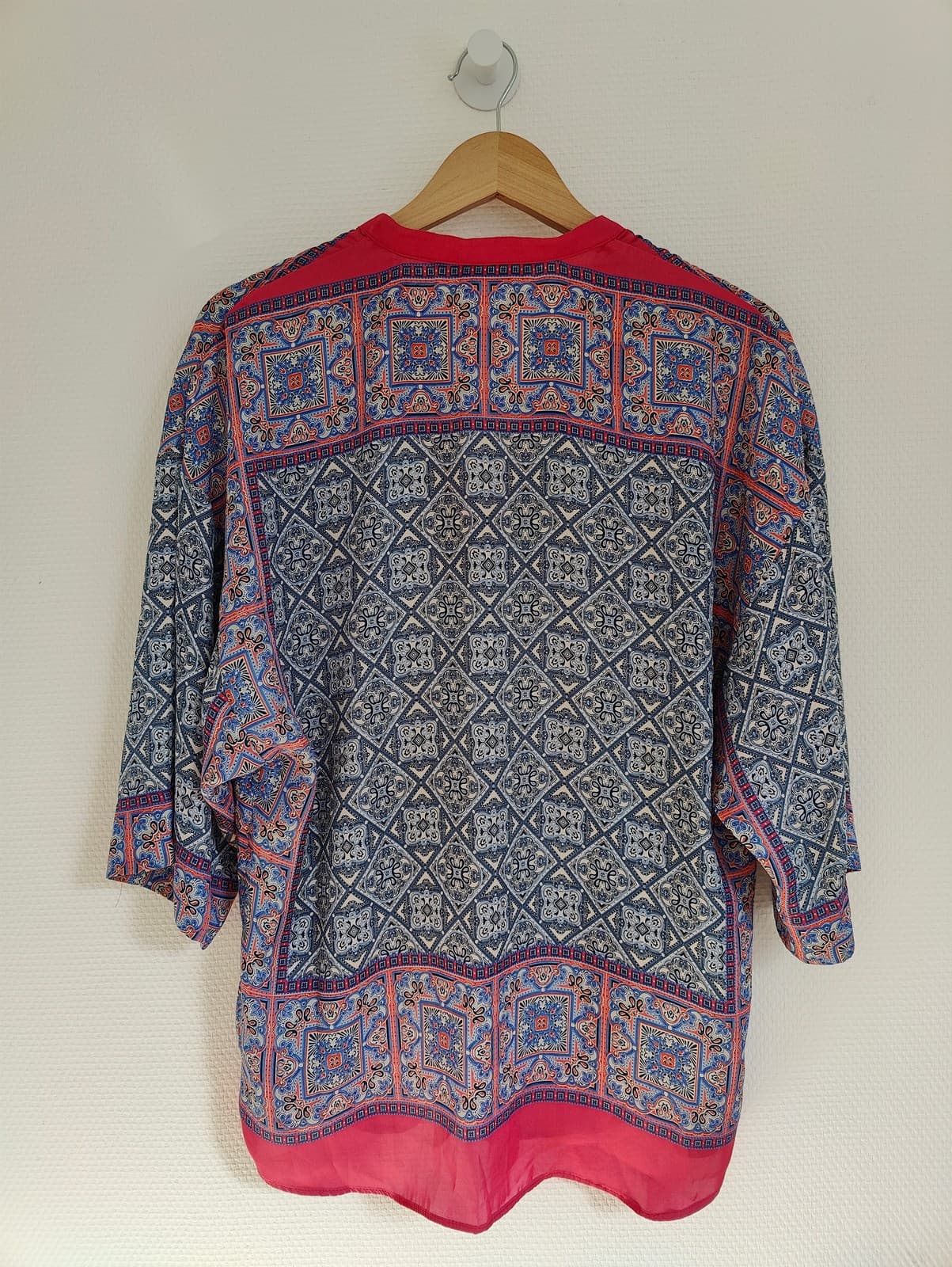 Blouse imprimée géométrique bleu et rose Zara – Taille XS — photo 5