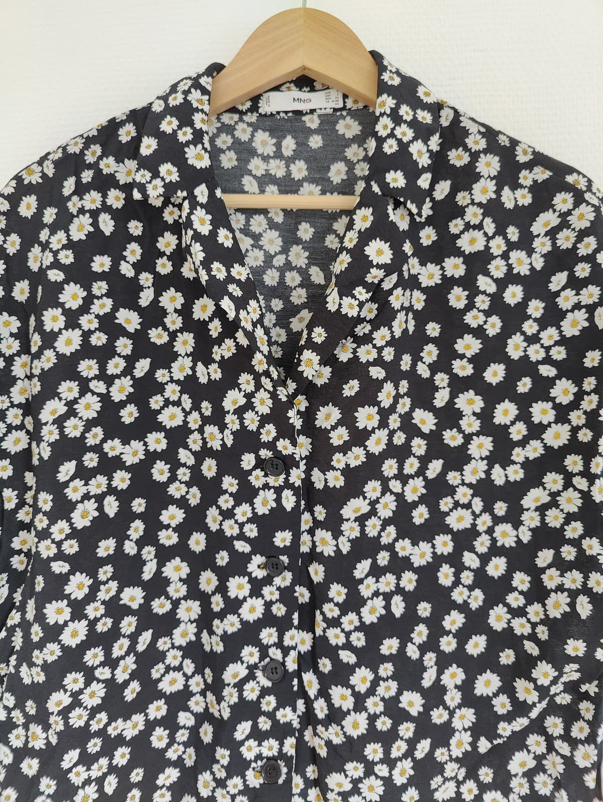 Chemisier Mango noir à imprimé marguerites – Taille S — photo 2