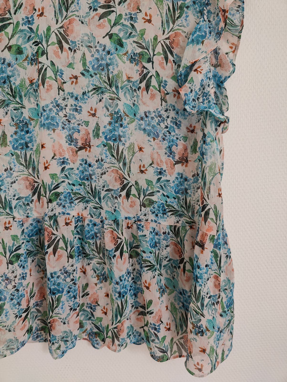 Top fleuri à volants et col rond Mango – Taille M — photo 3