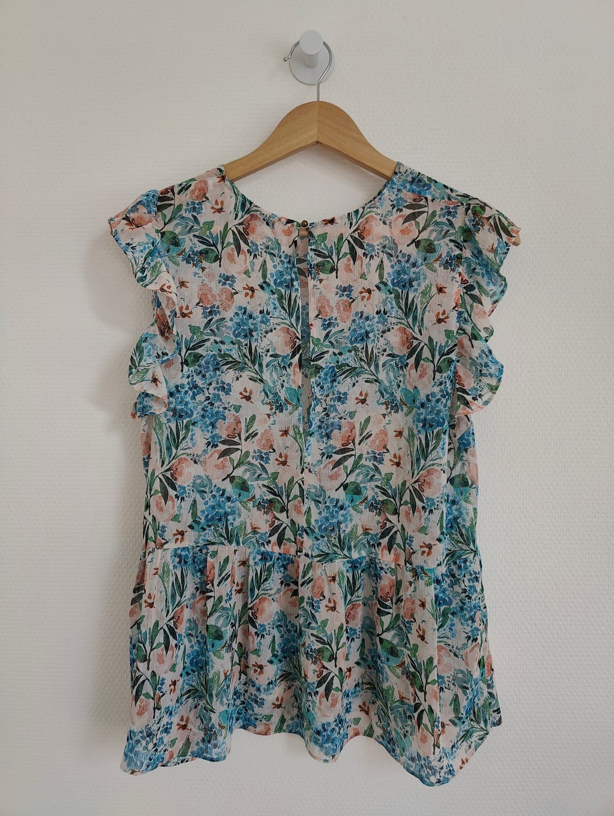 Top fleuri à volants et col rond Mango – Taille M — photo 4