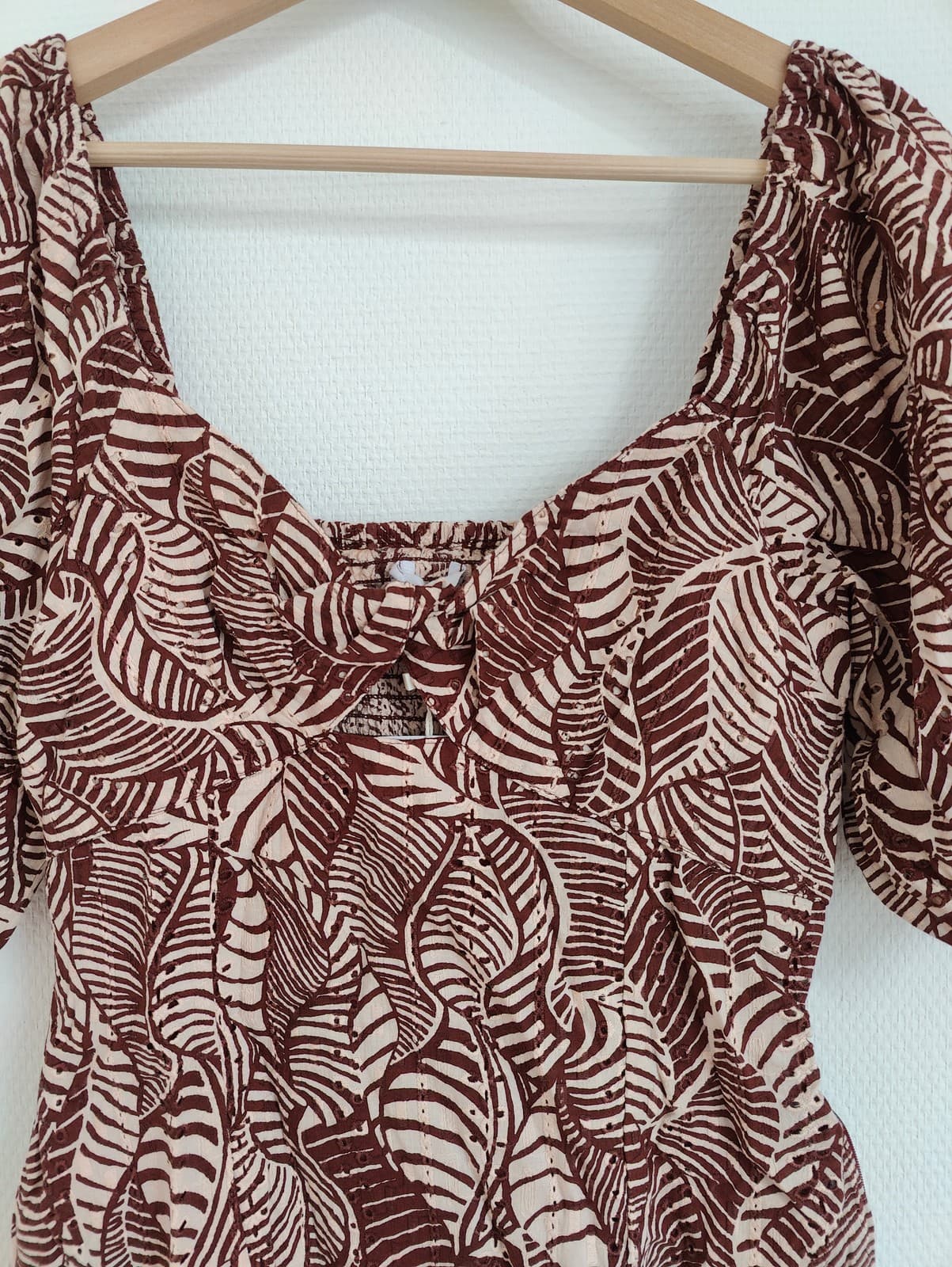 Robe courte imprimé feuillage à col bardot Mango – Taille S — photo 2