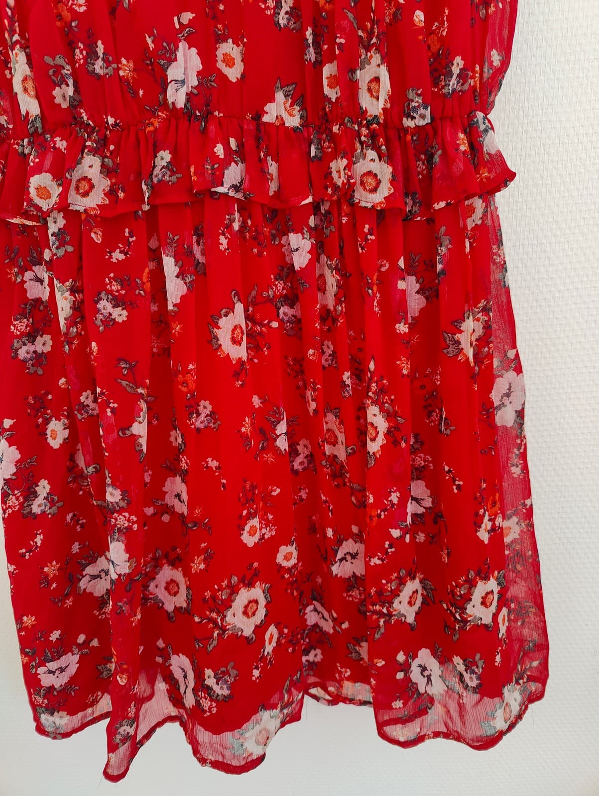 Robe fleurie rouge en mousseline à volants Zara – Taille XS — photo 3