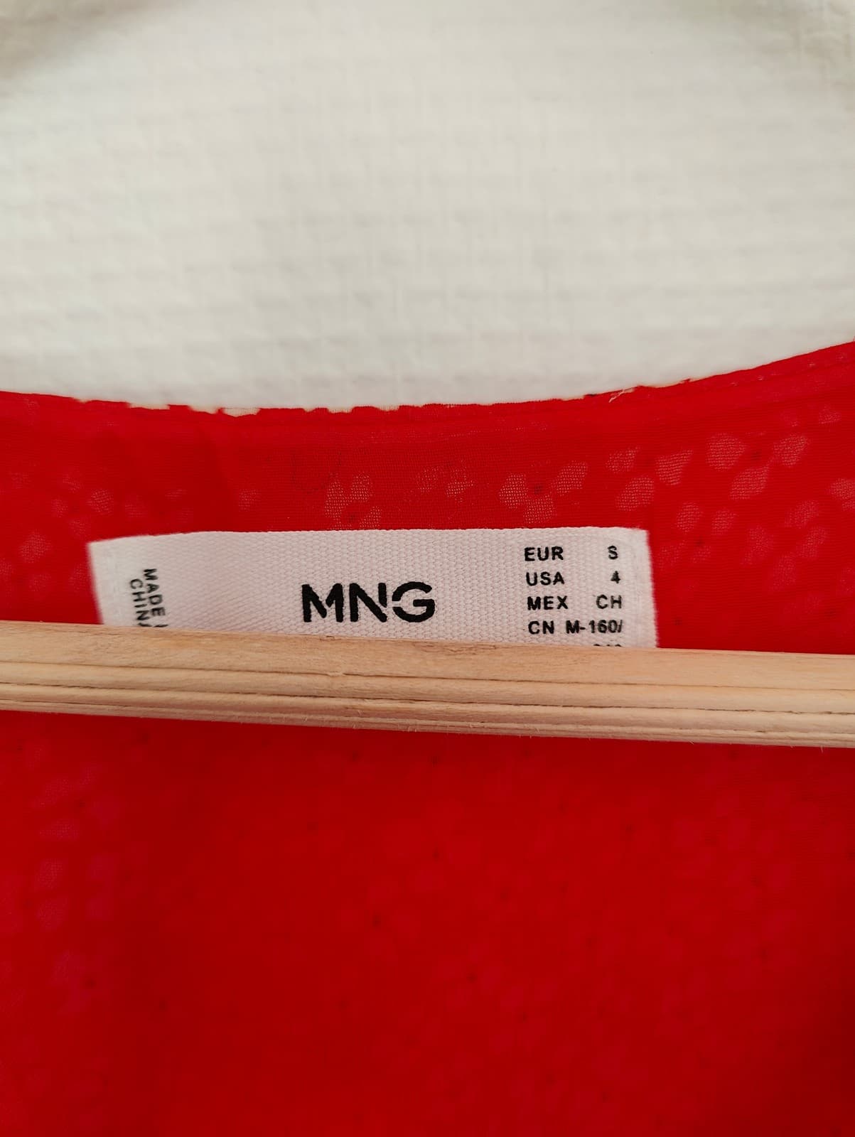 Robe courte fleurie rouge à col V Mango – Taille S — photo 4