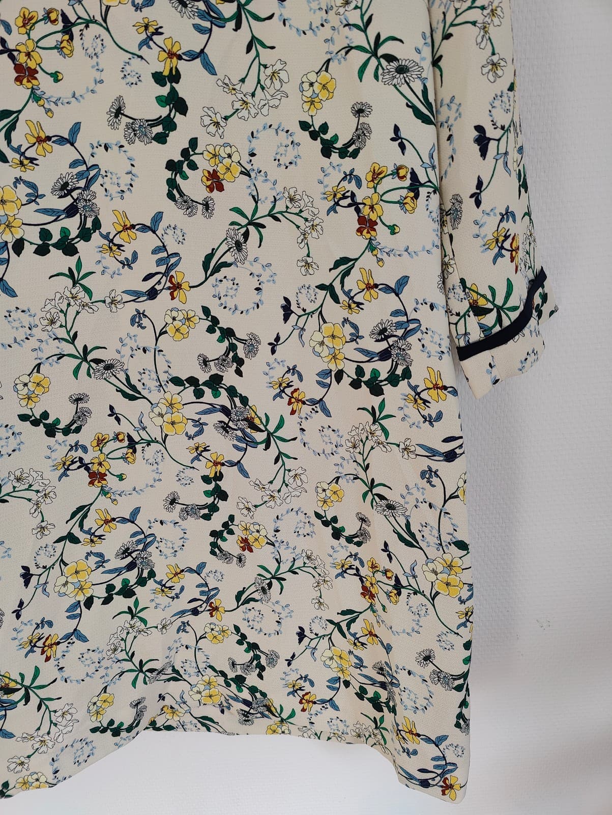 Robe à imprimé fleurs et oiseaux Zara– Taille L  — photo 3