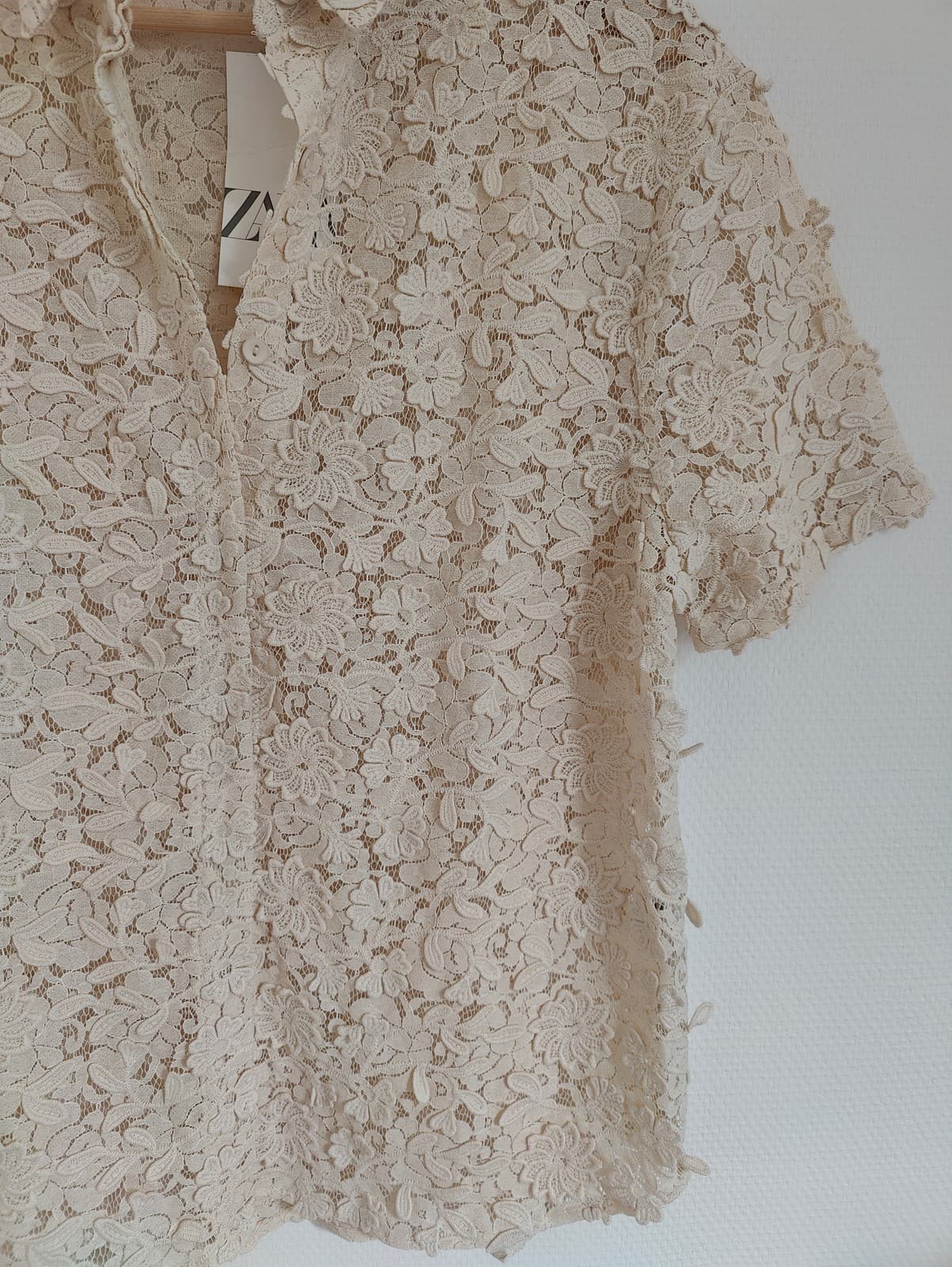 Chemise en dentelle écrue Zara – Taille S — photo 3