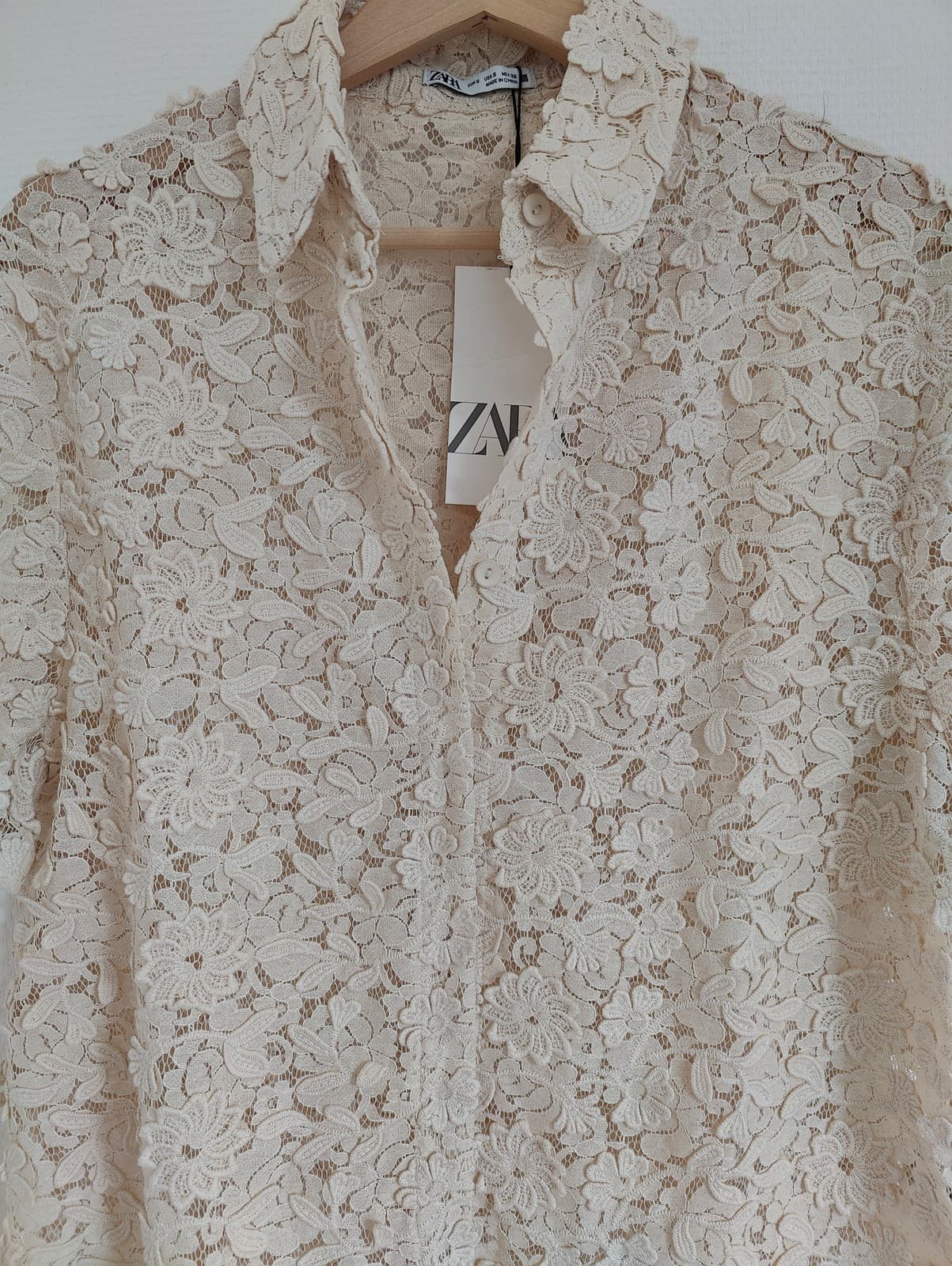 Chemise en dentelle écrue Zara – Taille S — photo 2