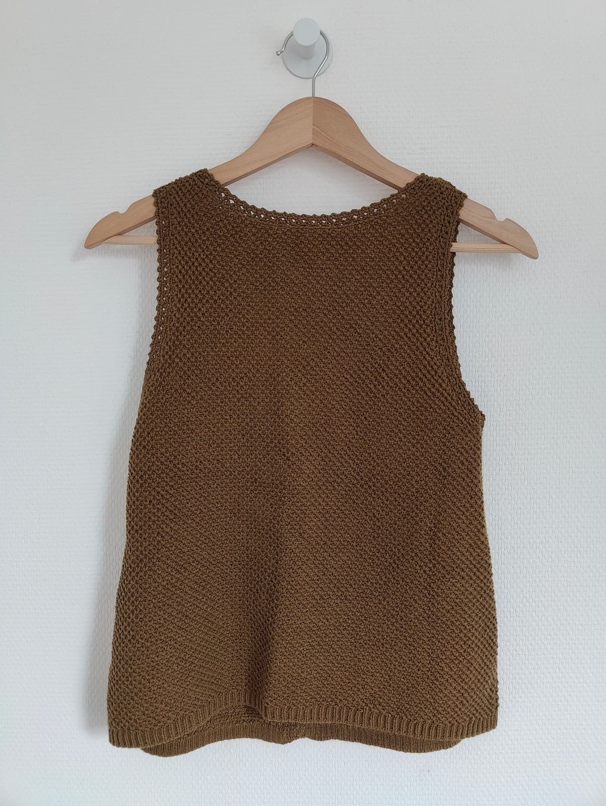 Top en maille boutonné Sézane – Taille M  — photo 3