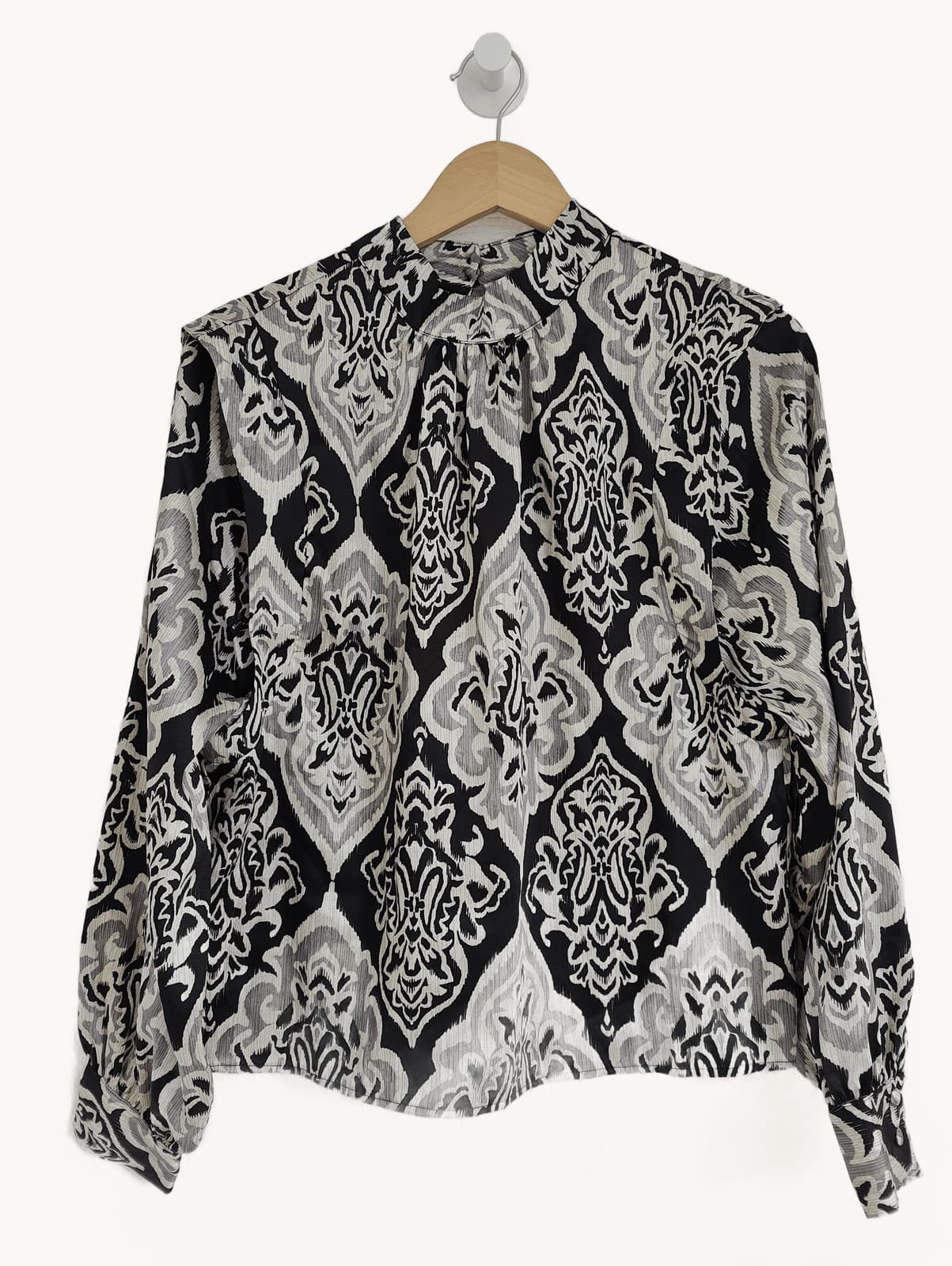 Blouse imprimée noir et blanc Mango – Taille M — photo 1