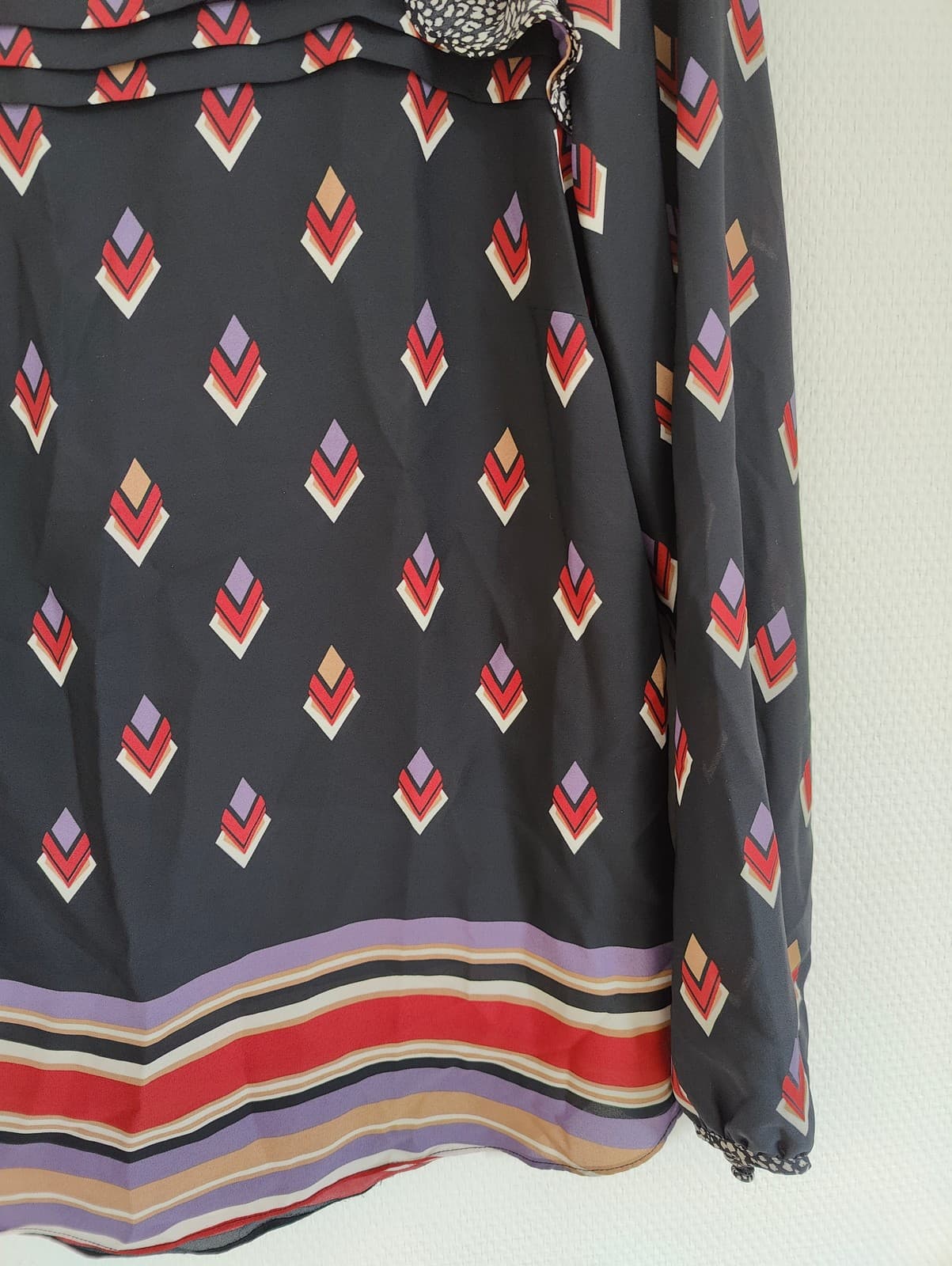 Blouse géométrique noire à losanges Silvina Campos – Taille M — photo 3