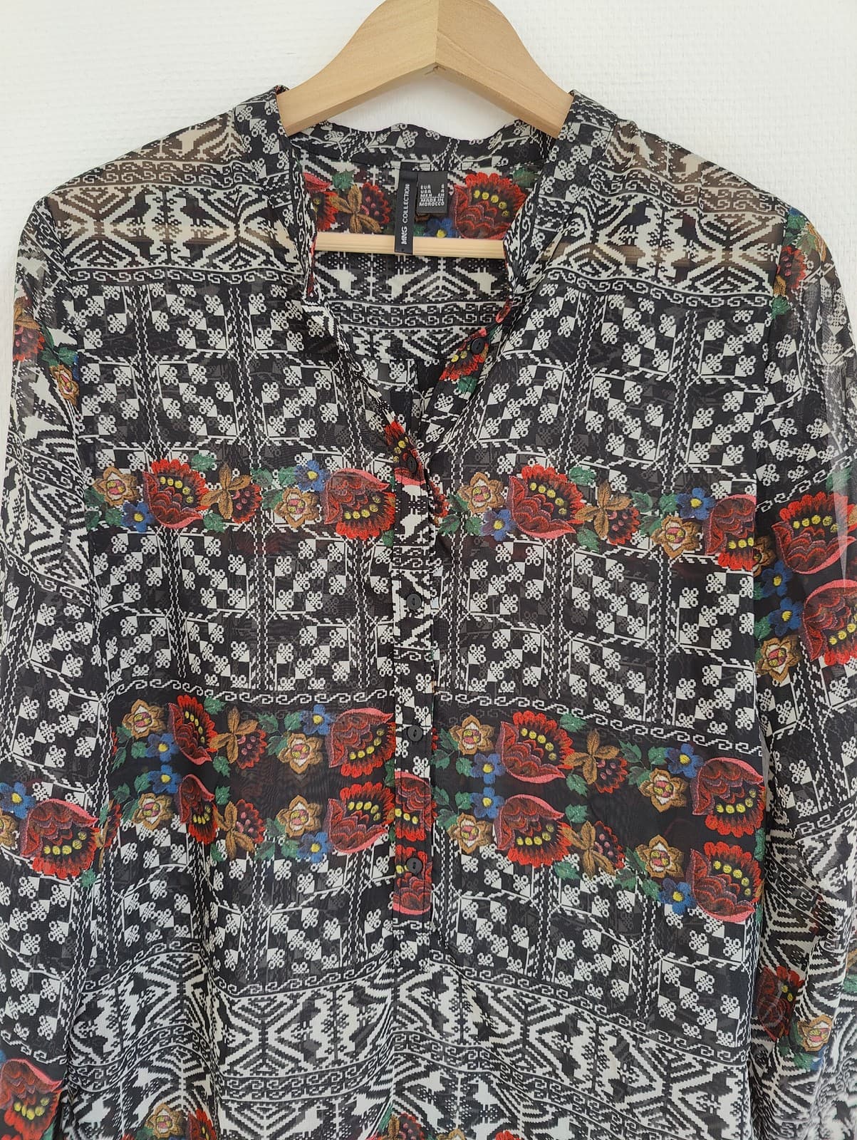 Blouse ethnique fleurie noir et blanc Mango – Taille S — photo 2