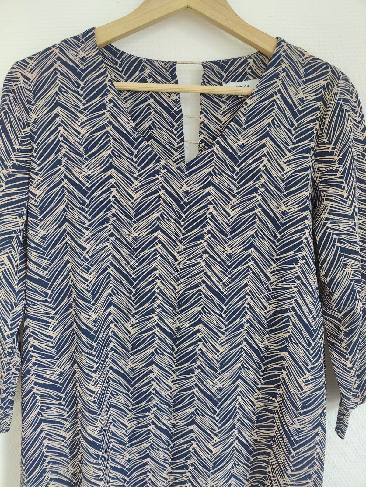 Robe imprimé chevrons marine et beige Suncoo – Taille 2 — photo 2