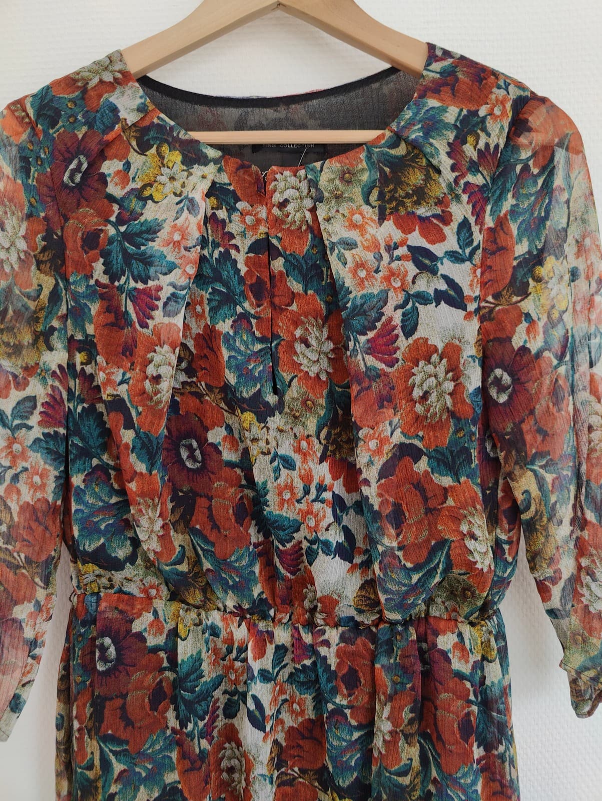 Robe fleurie en mousseline rouille et bleu Mango – Taille M — photo 2