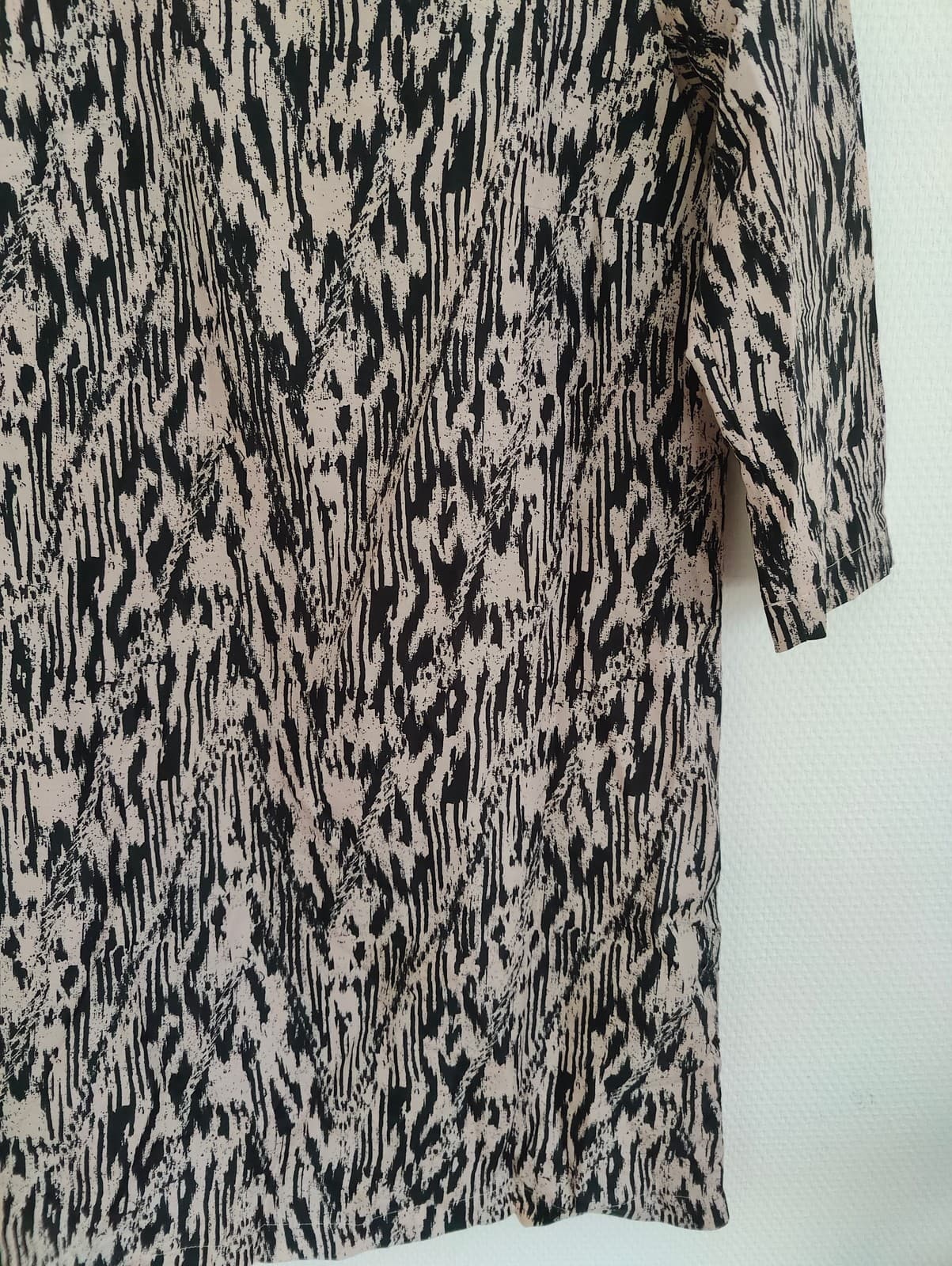 Robe Mango imprimée abstrait noir et beige – Taille M — photo 3