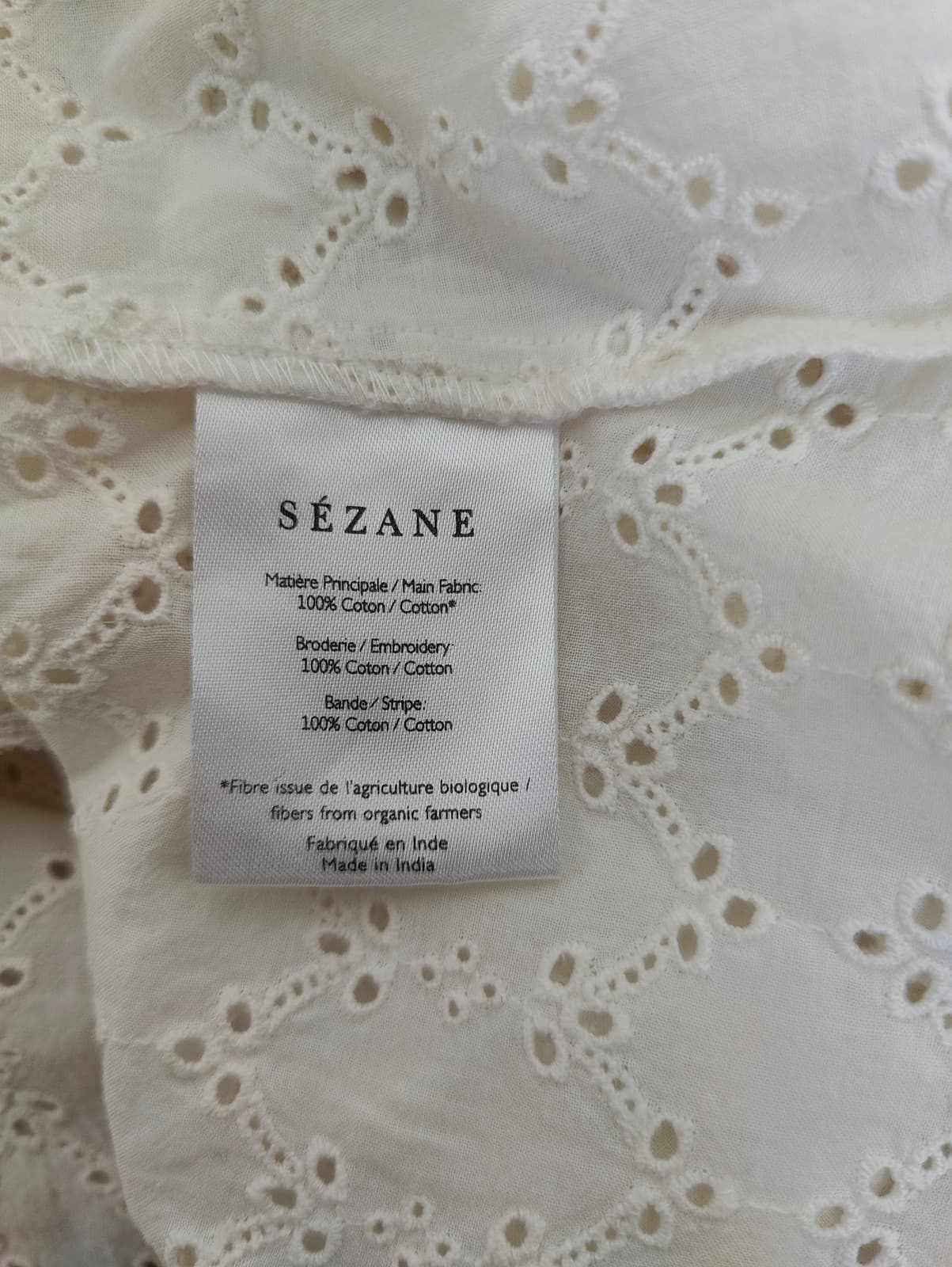 Blouse en broderie anglaise écrue à col volanté Sézane – Taille S — photo 6