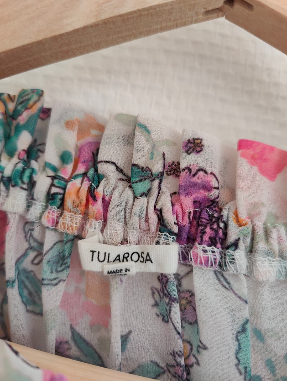 Blouse Tularosa à imprimé floral pastel – Taille S — photo 4