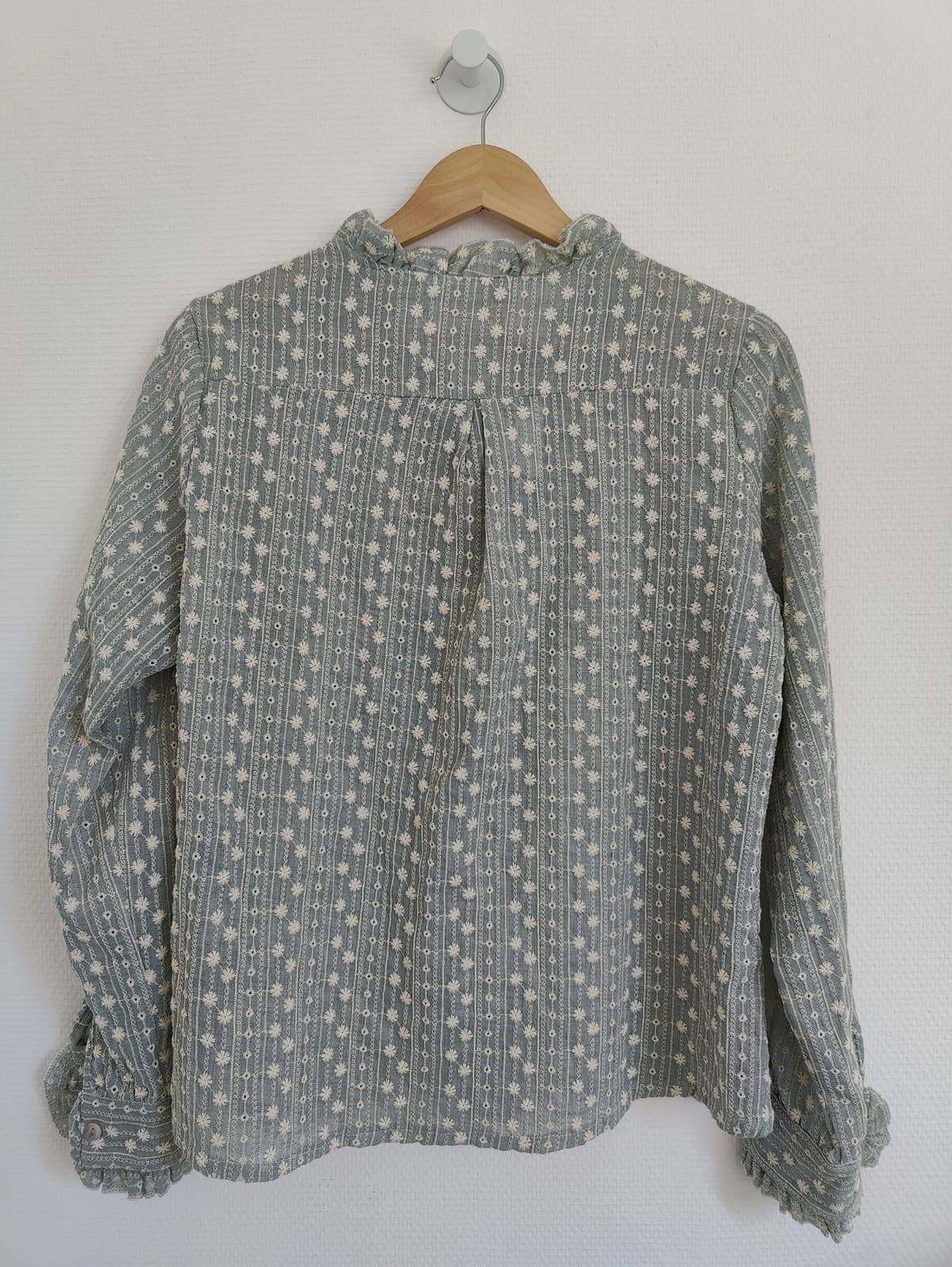Chemise vert sauge à volant SOLE – Taille M — photo 4