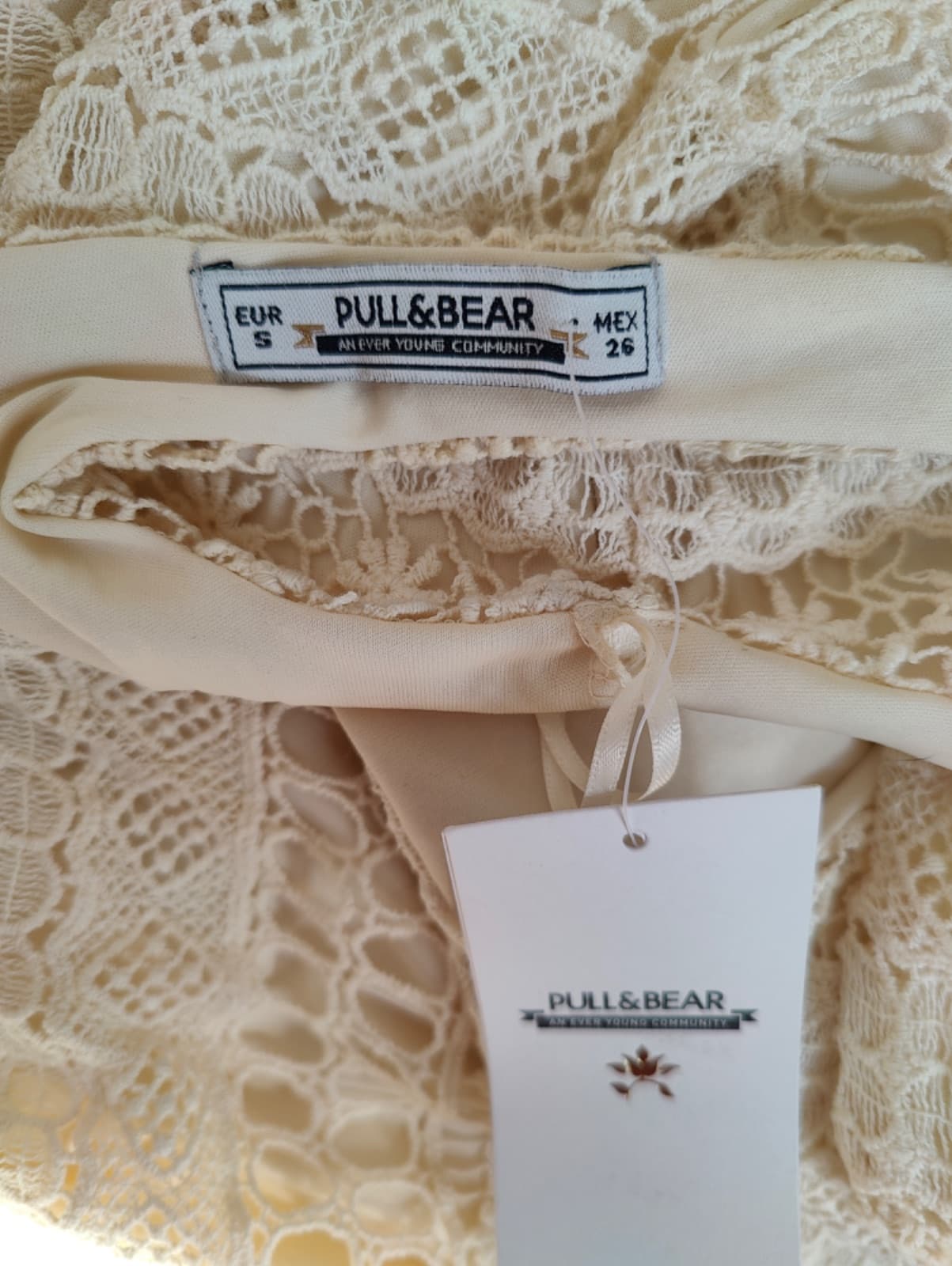 Robe en crochet dentelle écru Pull & Bear – Taille S — photo 5