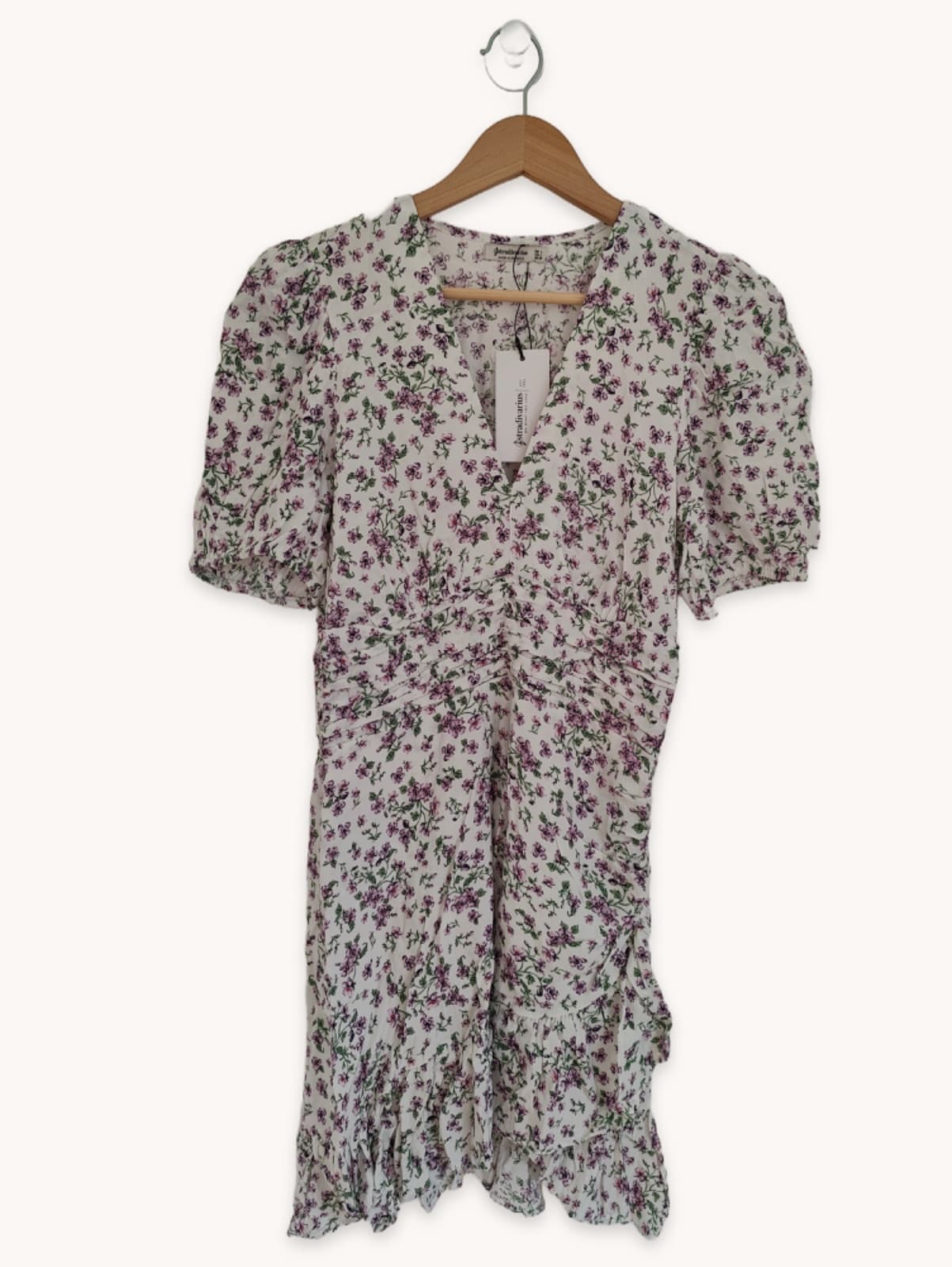 Robe courte fleurie froncée Stradivarius – Taille L — photo 1