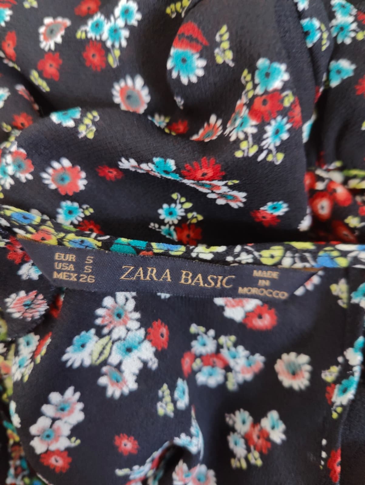 Blouse fleurie patchwork noire Zara – Taille S — photo 5