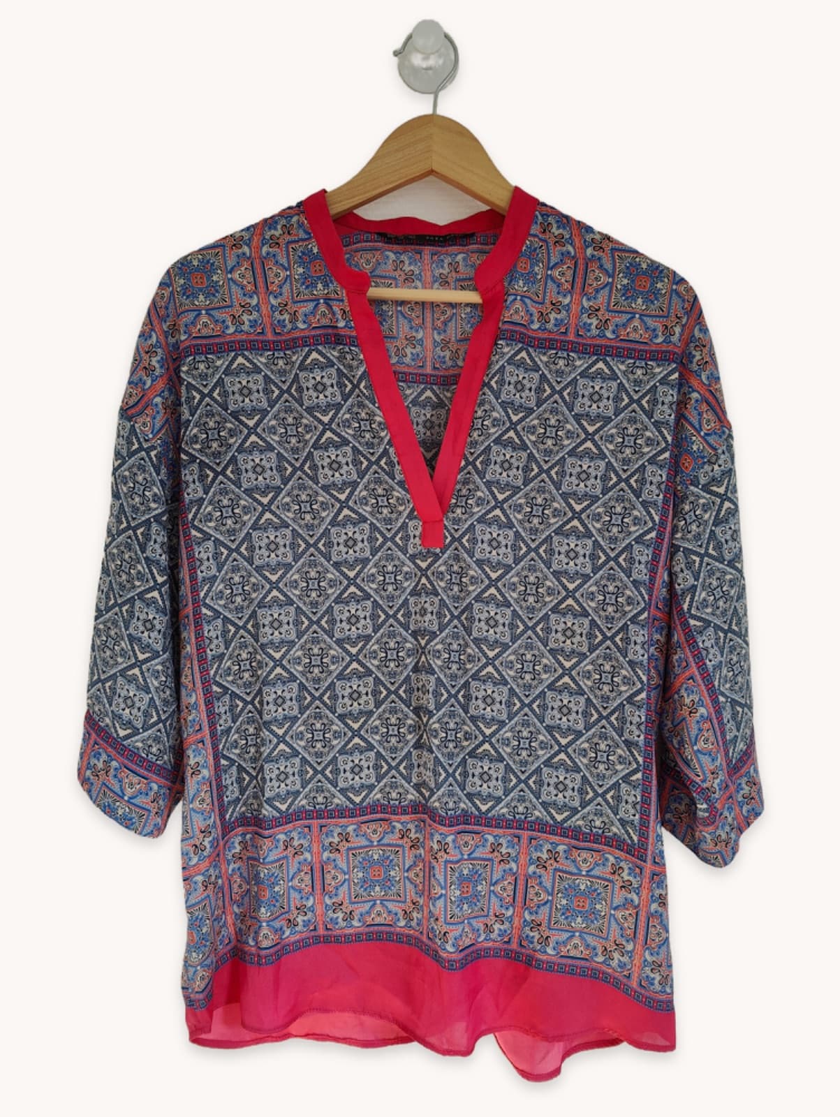 Blouse imprimée géométrique bleu et rose Zara – Taille XS — photo 1