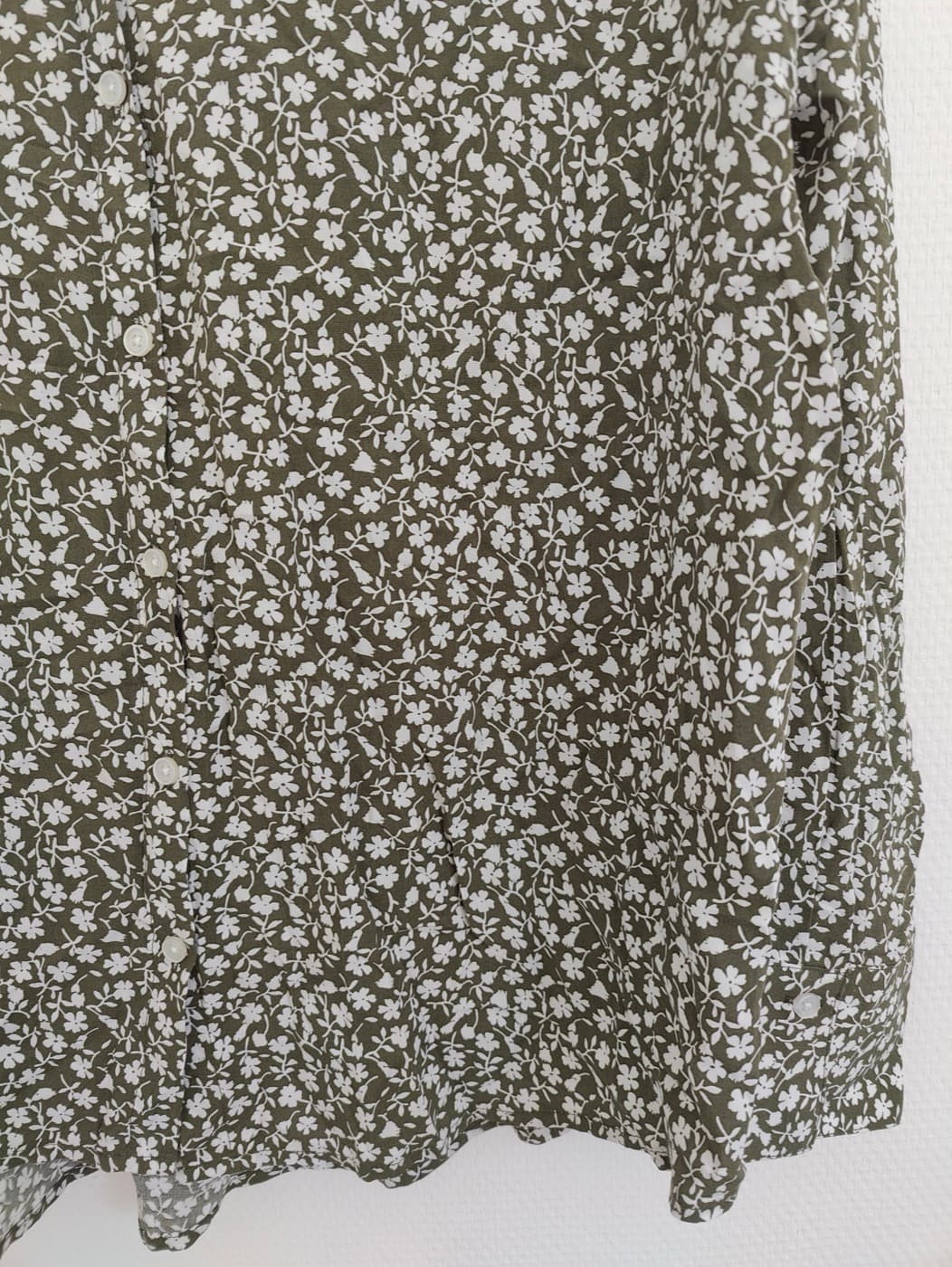 Chemise fleurie kaki Mango – Taille L — photo 3