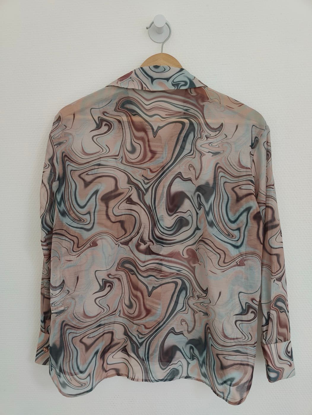 Chemise imprimée marbré Bershka – Taille XS — photo 4
