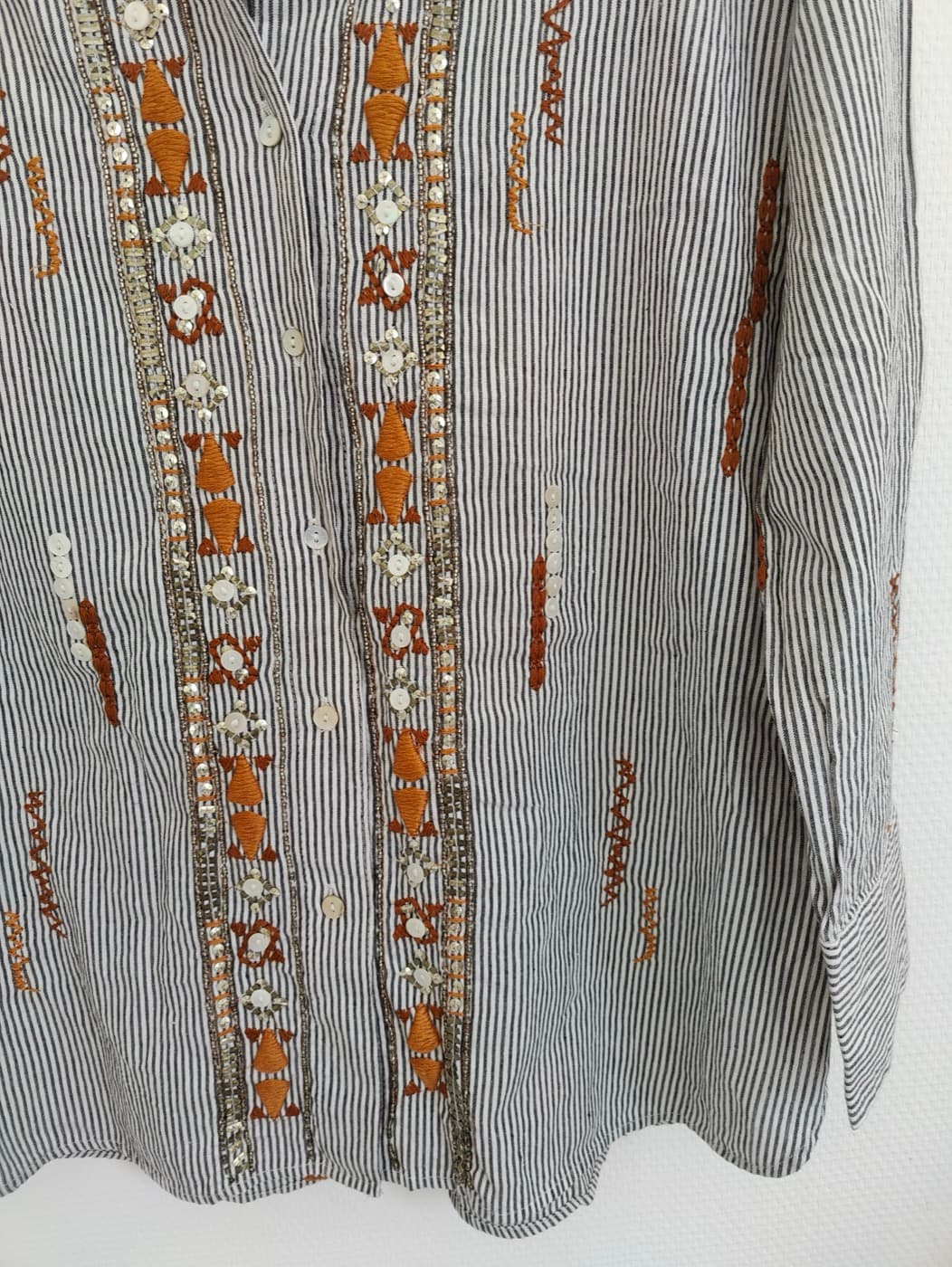 Chemise rayée à perles et broderies Zara – Taille XS — photo 3
