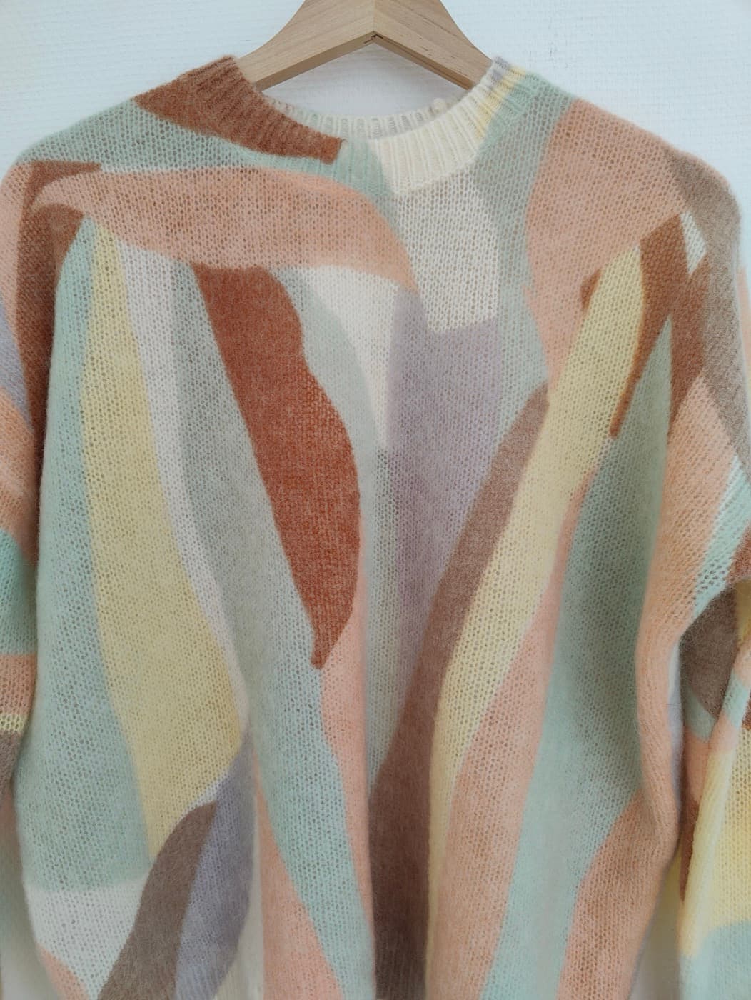Pull en mohair imprimé abstrait pastel Sézane – Taille XL — photo 2