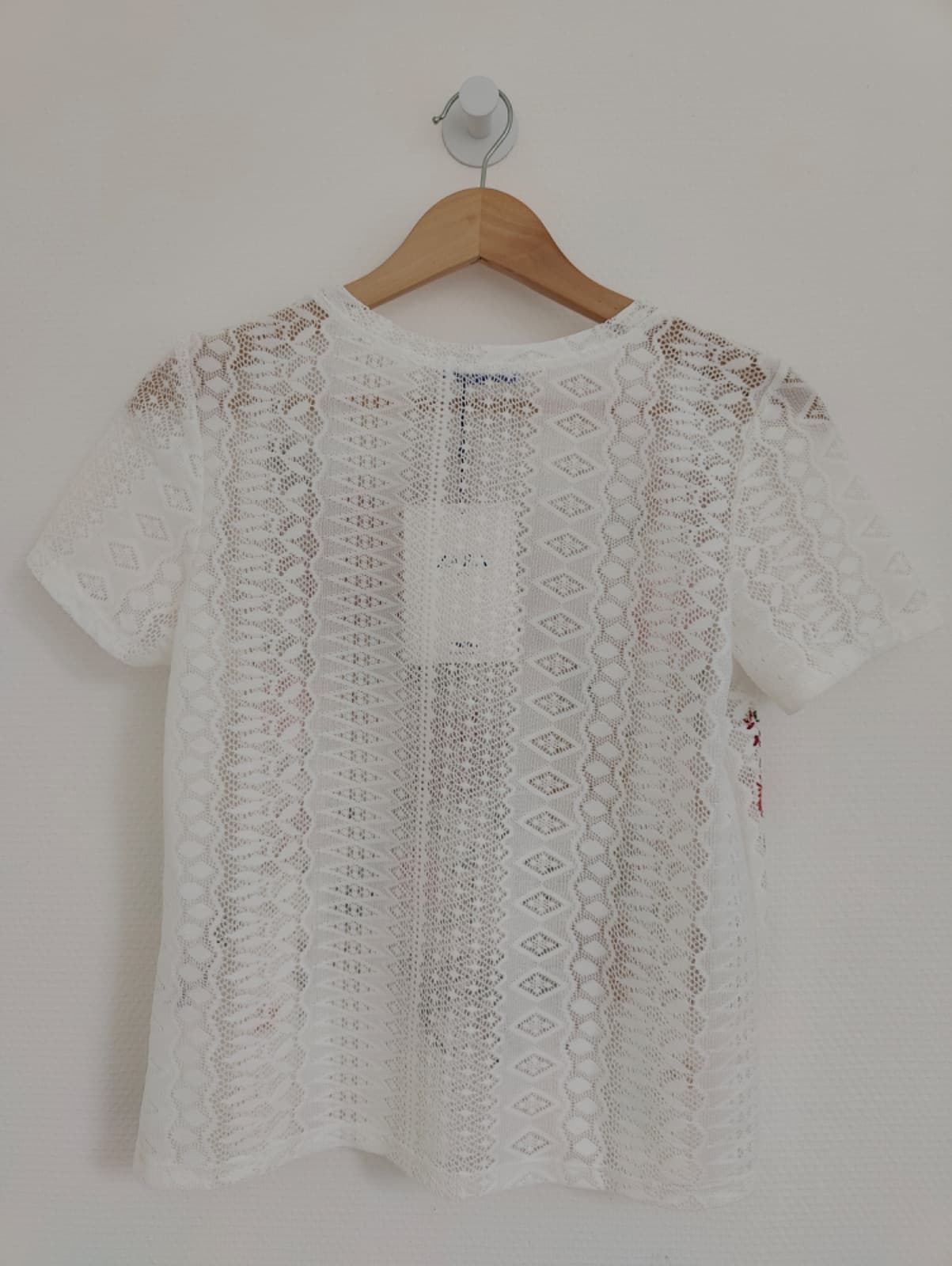 T-shirt en dentelle brodé fleurs Zara – Taille M — photo 3