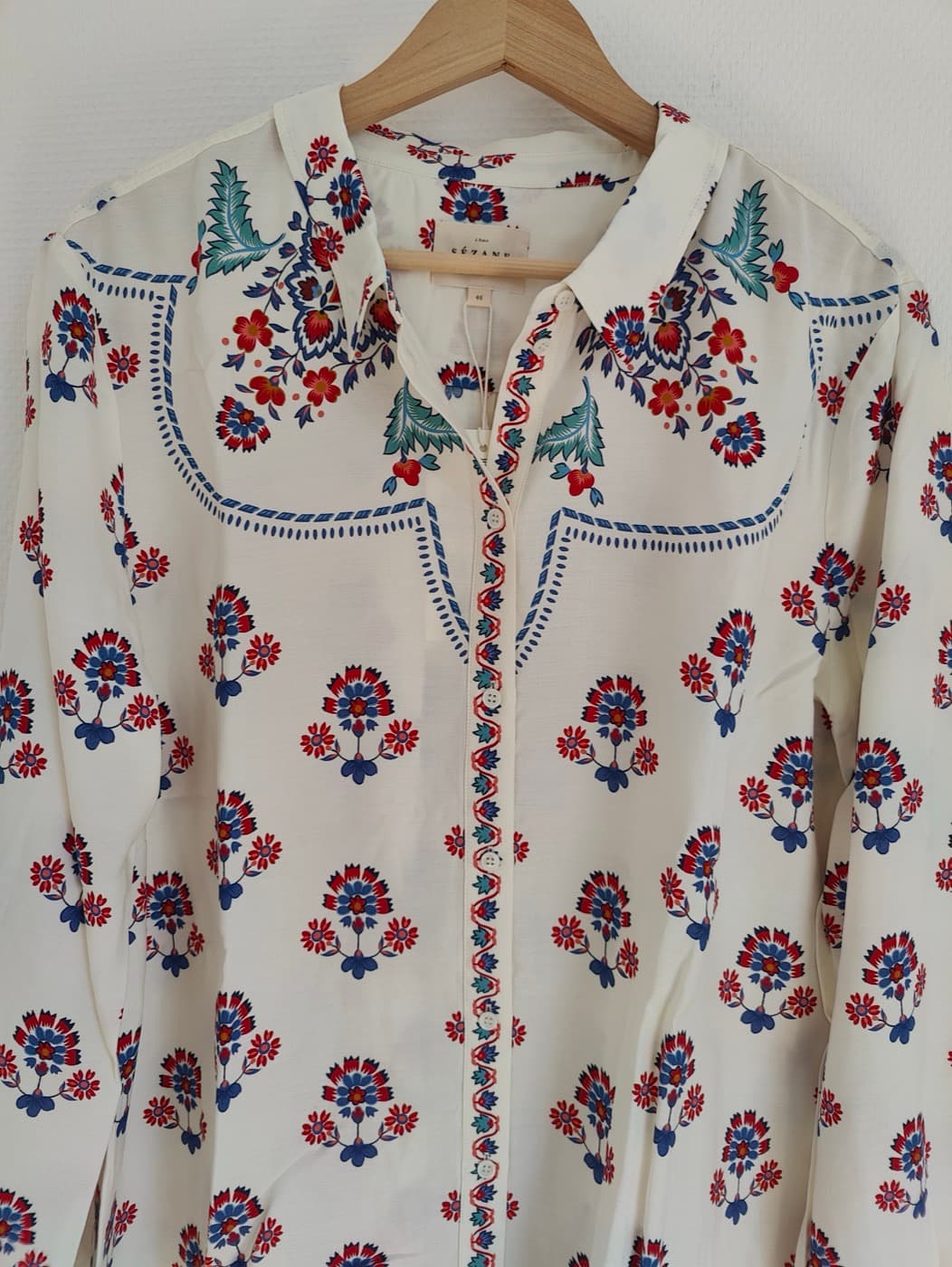 Chemise Sézane à imprimé floral rouge et bleu – Taille 46 — photo 3