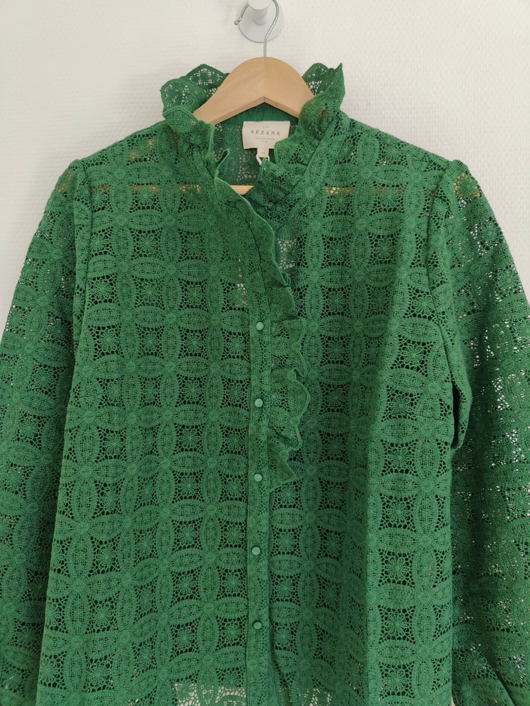 Chemise verte Sézane en dentelle ajourée – Taille 44 — photo 2