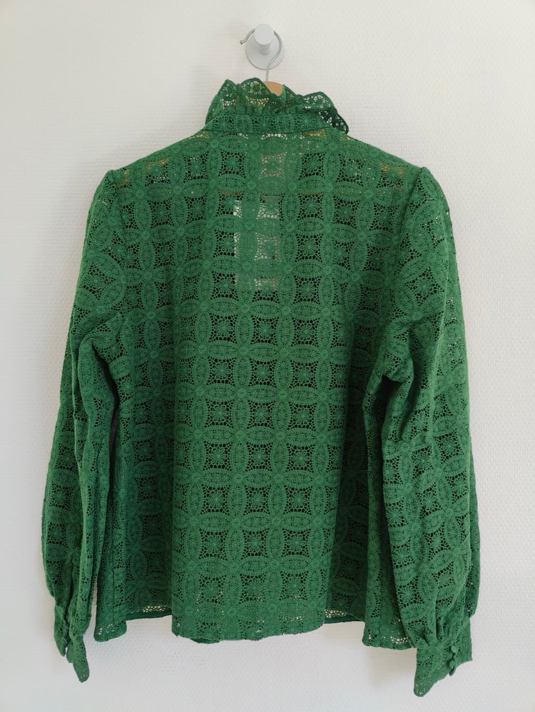 Chemise verte Sézane en dentelle ajourée – Taille 44 — photo 4