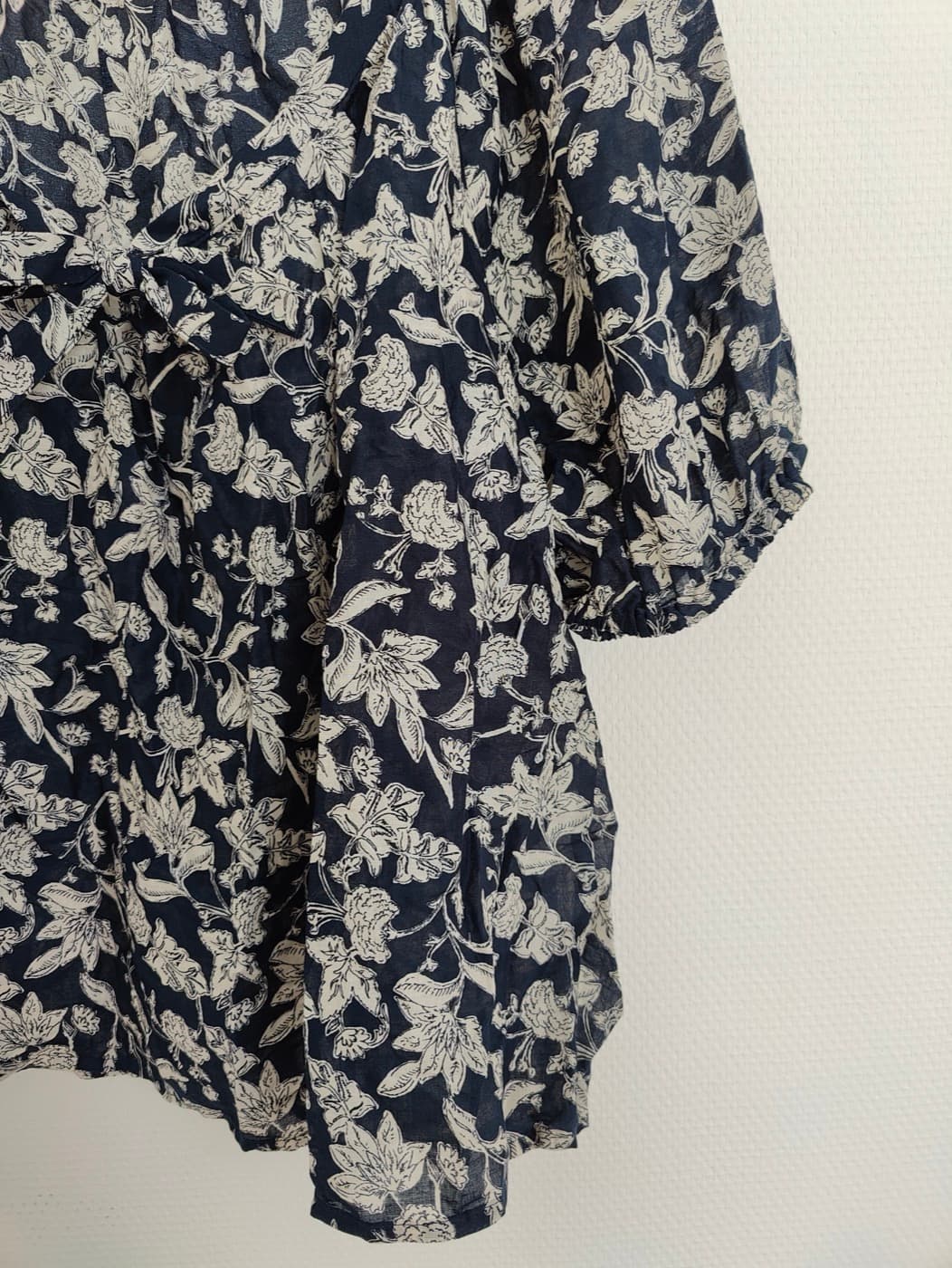 Blouse Mango à imprimé floral – Taille M — photo 3