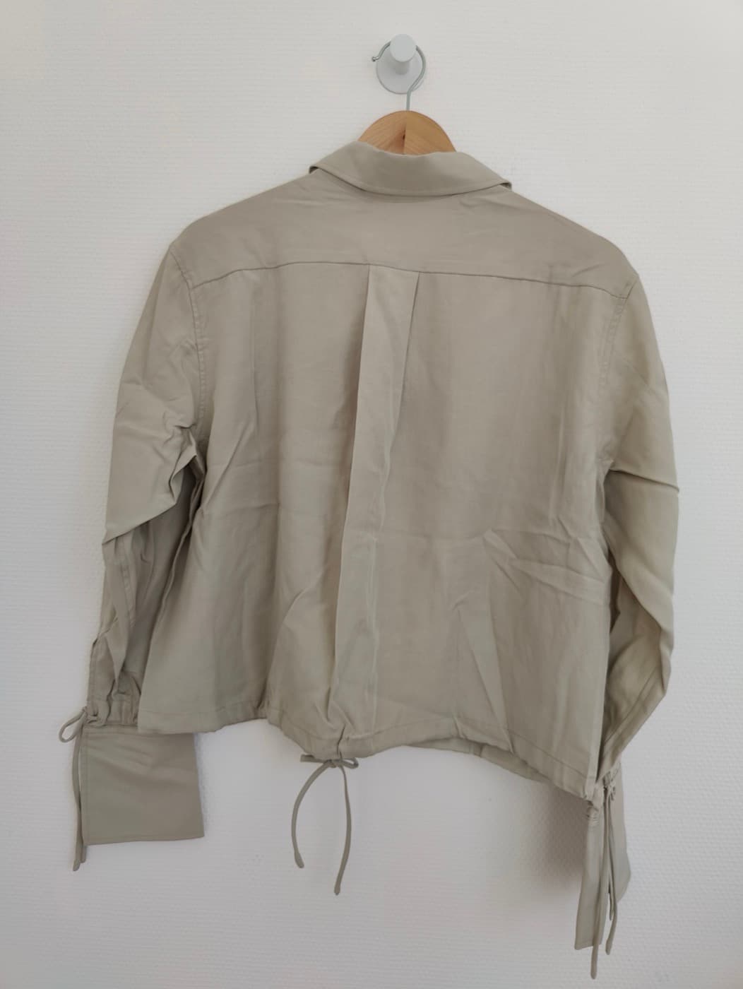 Chemise Mango beige à cordons – Taille M — photo 3