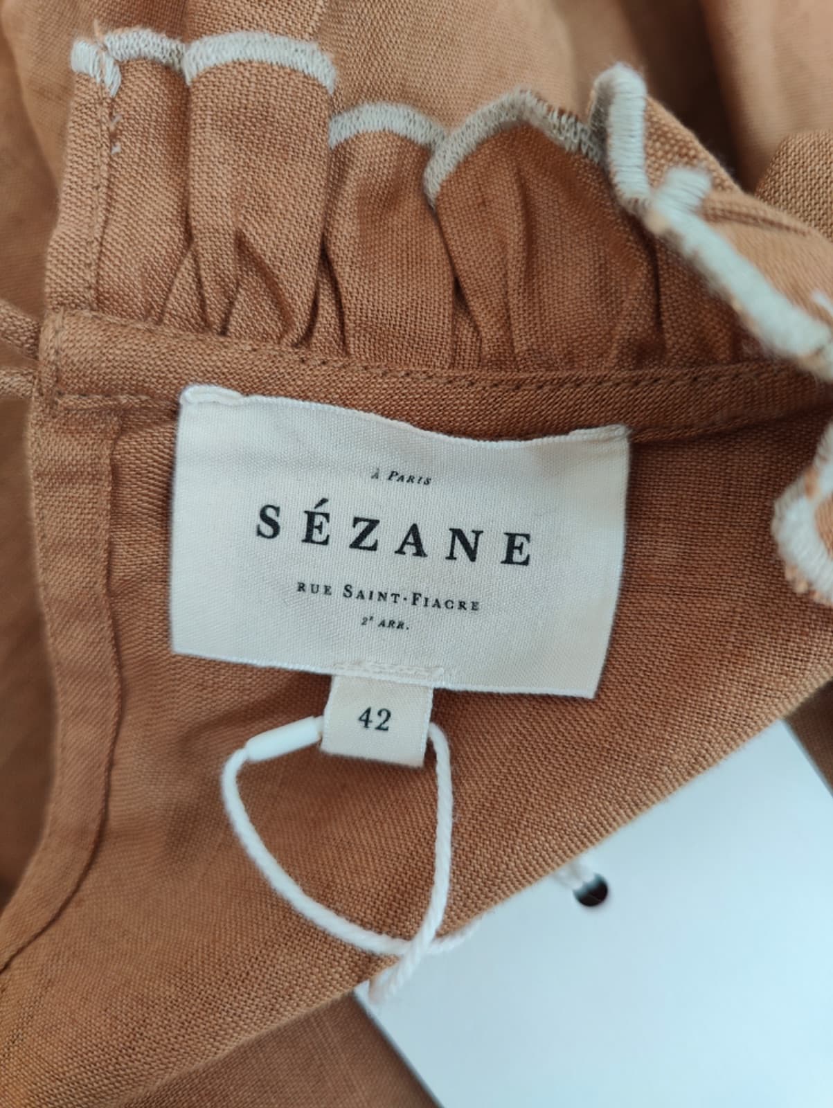 Blouse Sézane en lin brodé camel – Taille 42 — photo 5