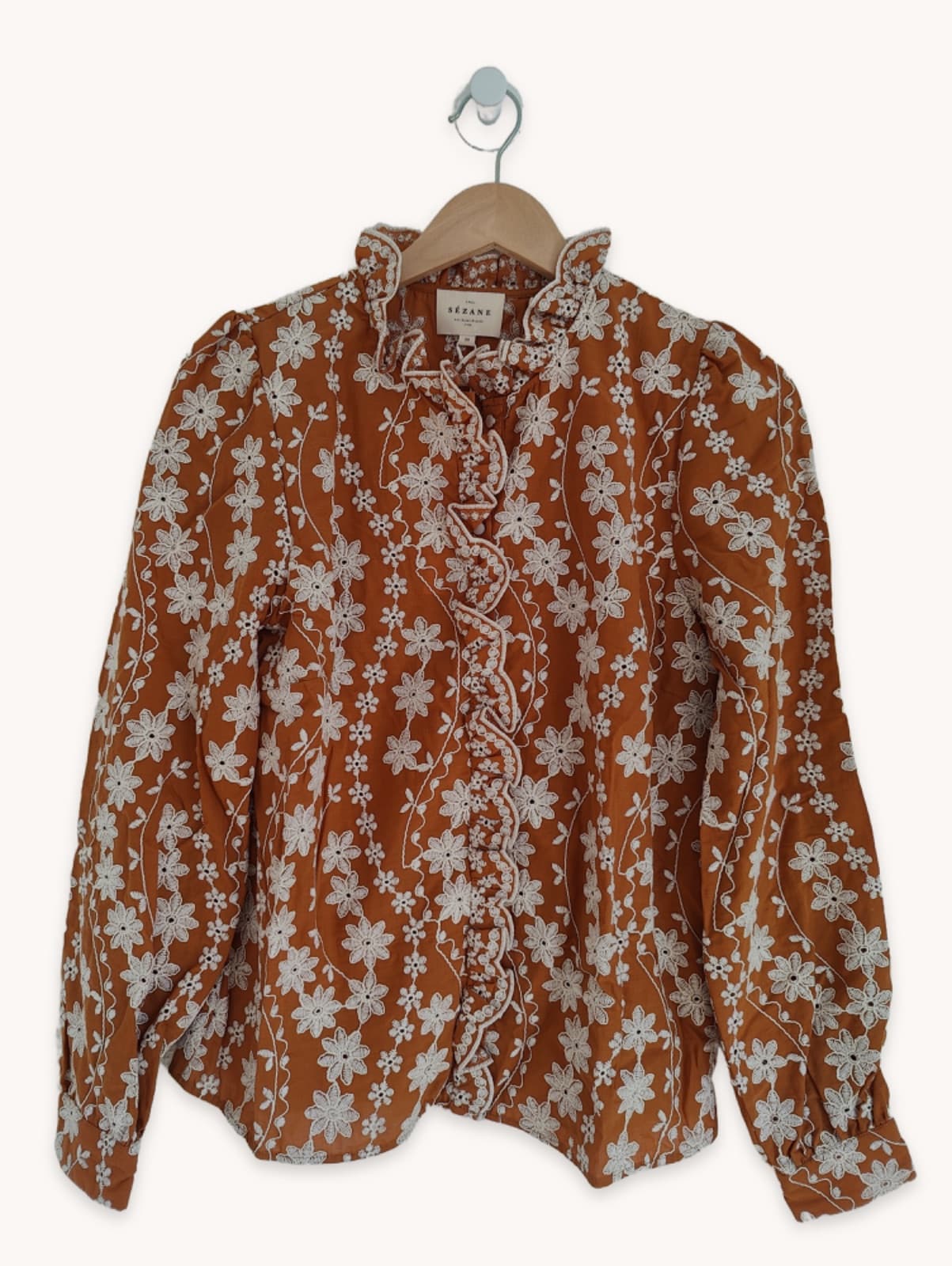 Chemise Sézane camel à broderies florales  – Taille 38 — photo 1