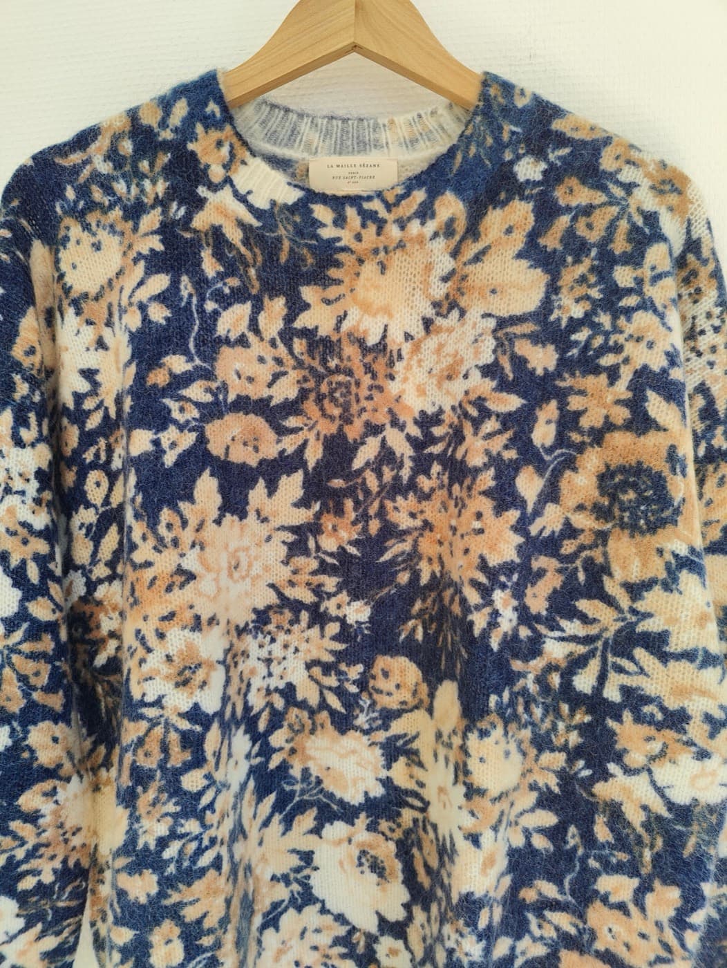 Pull Sézane à imprimé floral bleu et beige – Taille L — photo 2