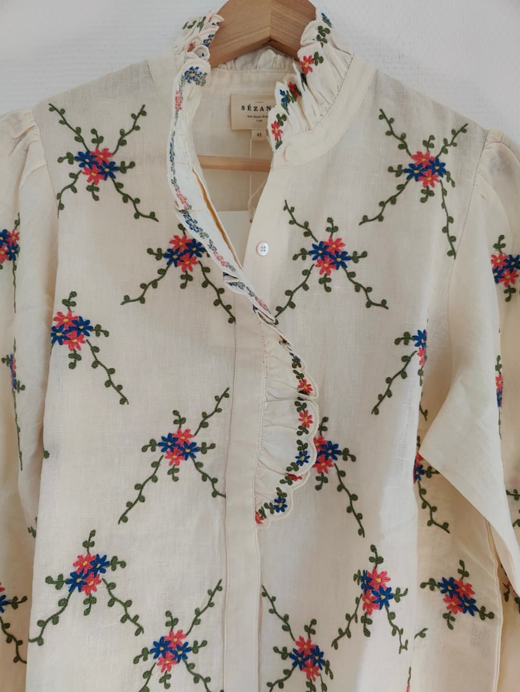 Chemise Sézane en lin écru brodée – Taille 42 — photo 2