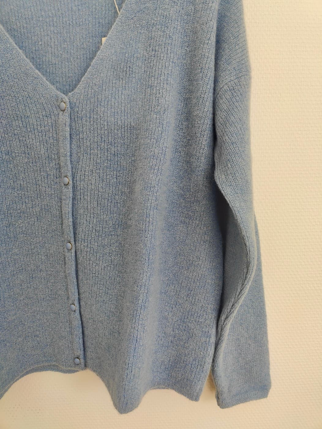Gilet Sézane en mohair bleu ciel – Taille L — photo 3