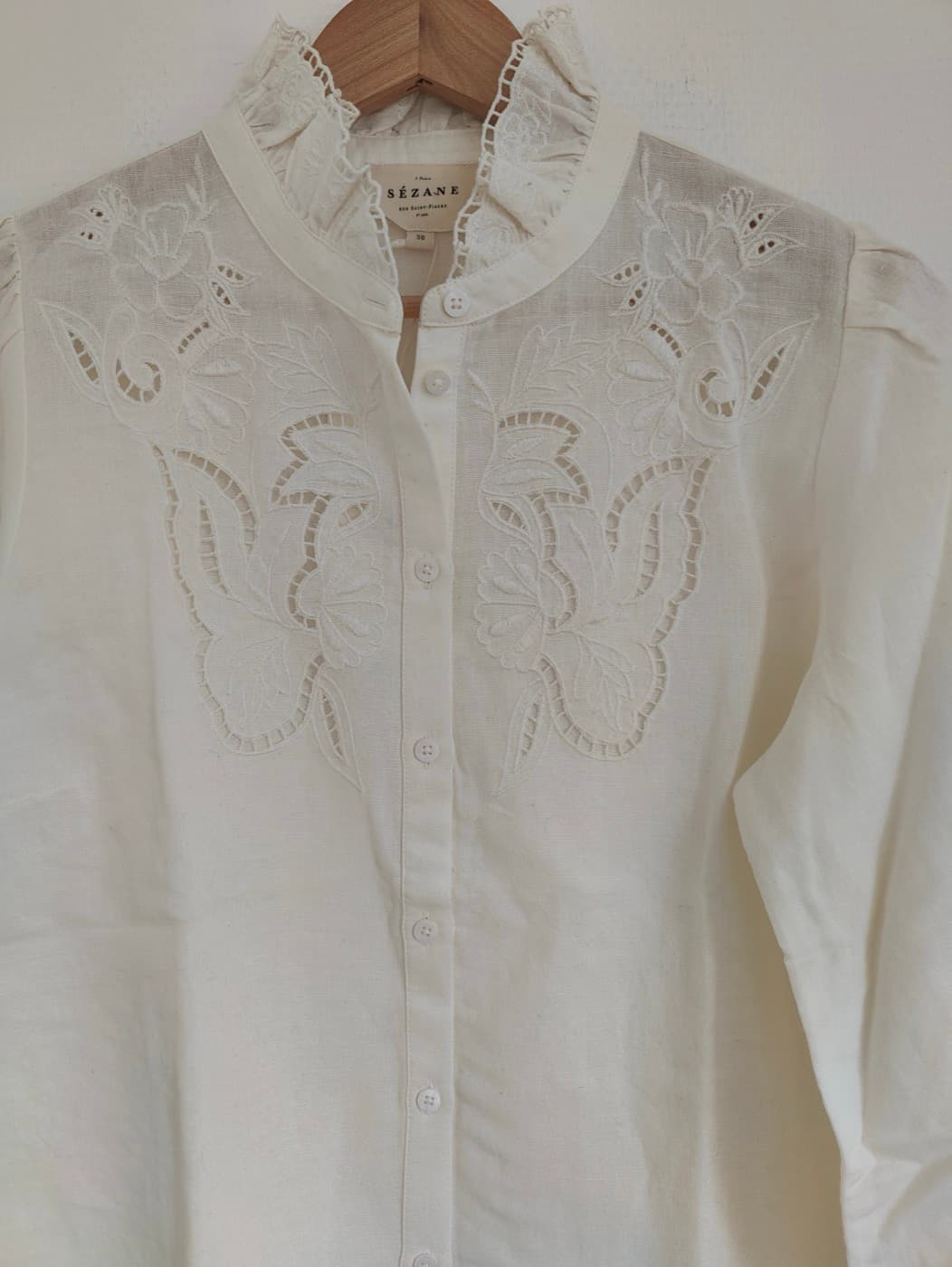 Chemise Sézane brodée écrue à col montant – Taille 38 — photo 2