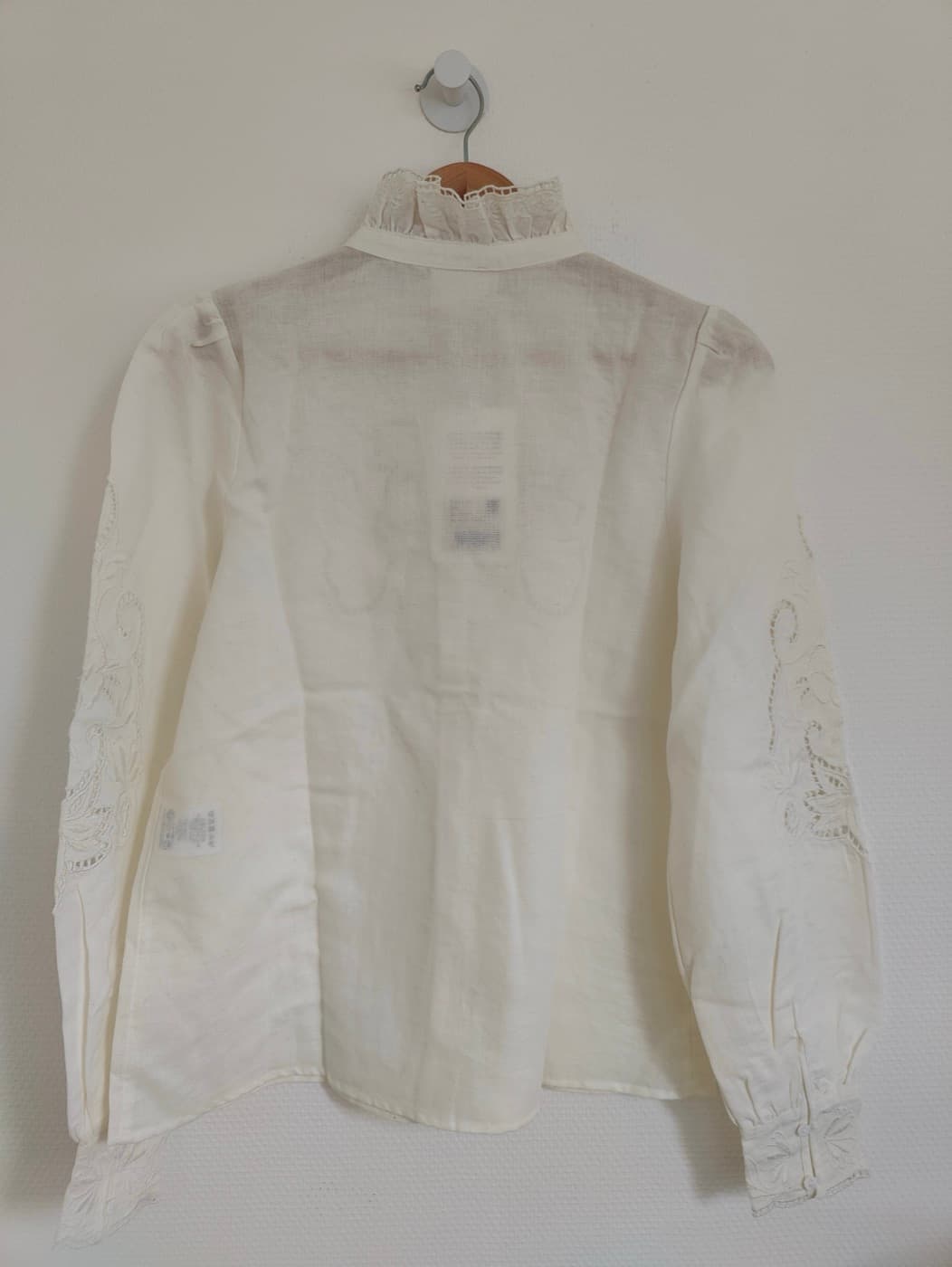 Chemise Sézane brodée écrue à col montant – Taille 38 — photo 4